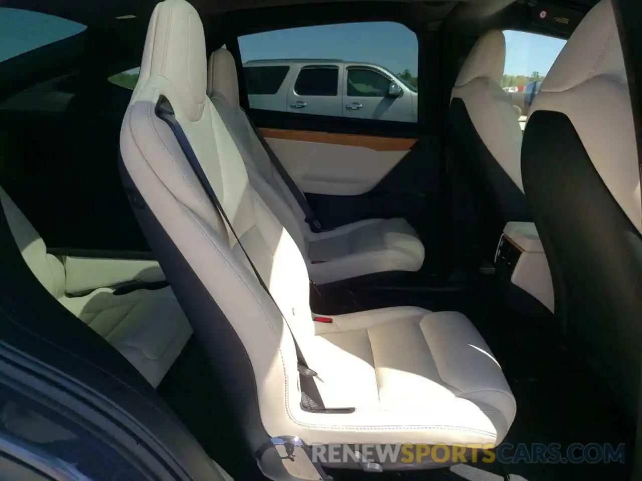 6 Photograph of a damaged car 5YJXCBE29LF231268 TESLA MODEL X 2020