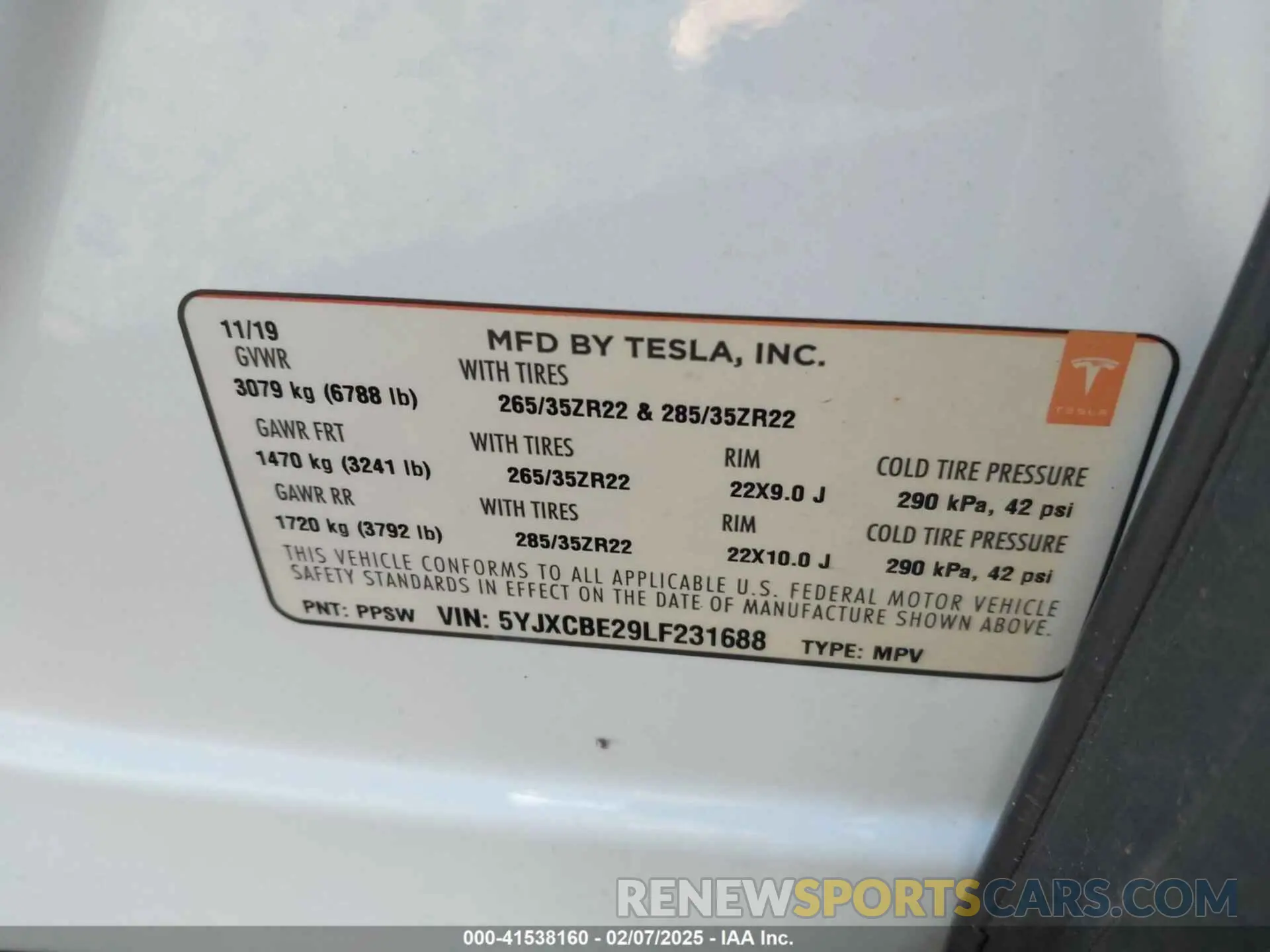 9 Photograph of a damaged car 5YJXCBE29LF231688 TESLA MODEL X 2020