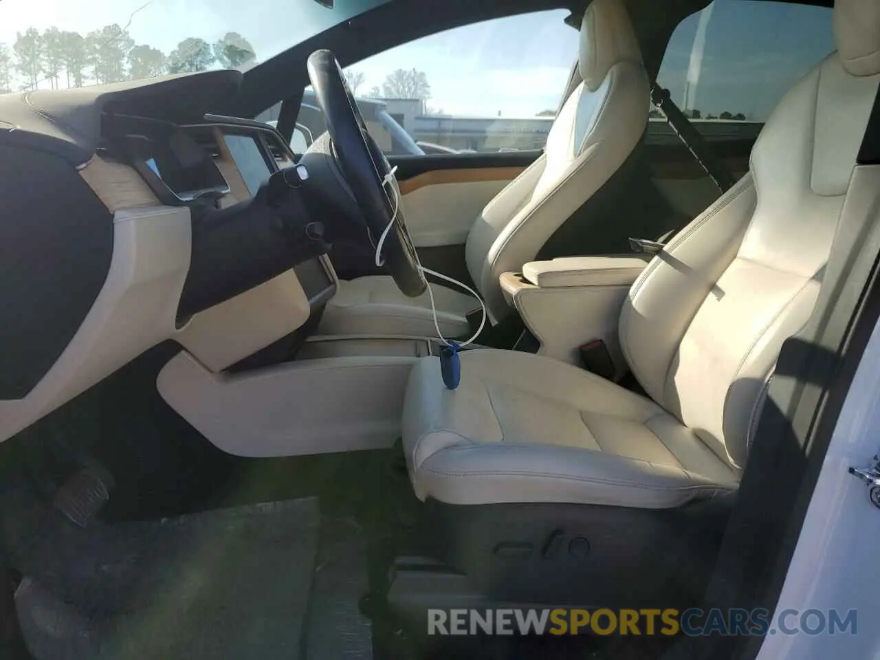 7 Photograph of a damaged car 5YJXCBE29LF297724 TESLA MODEL X 2020