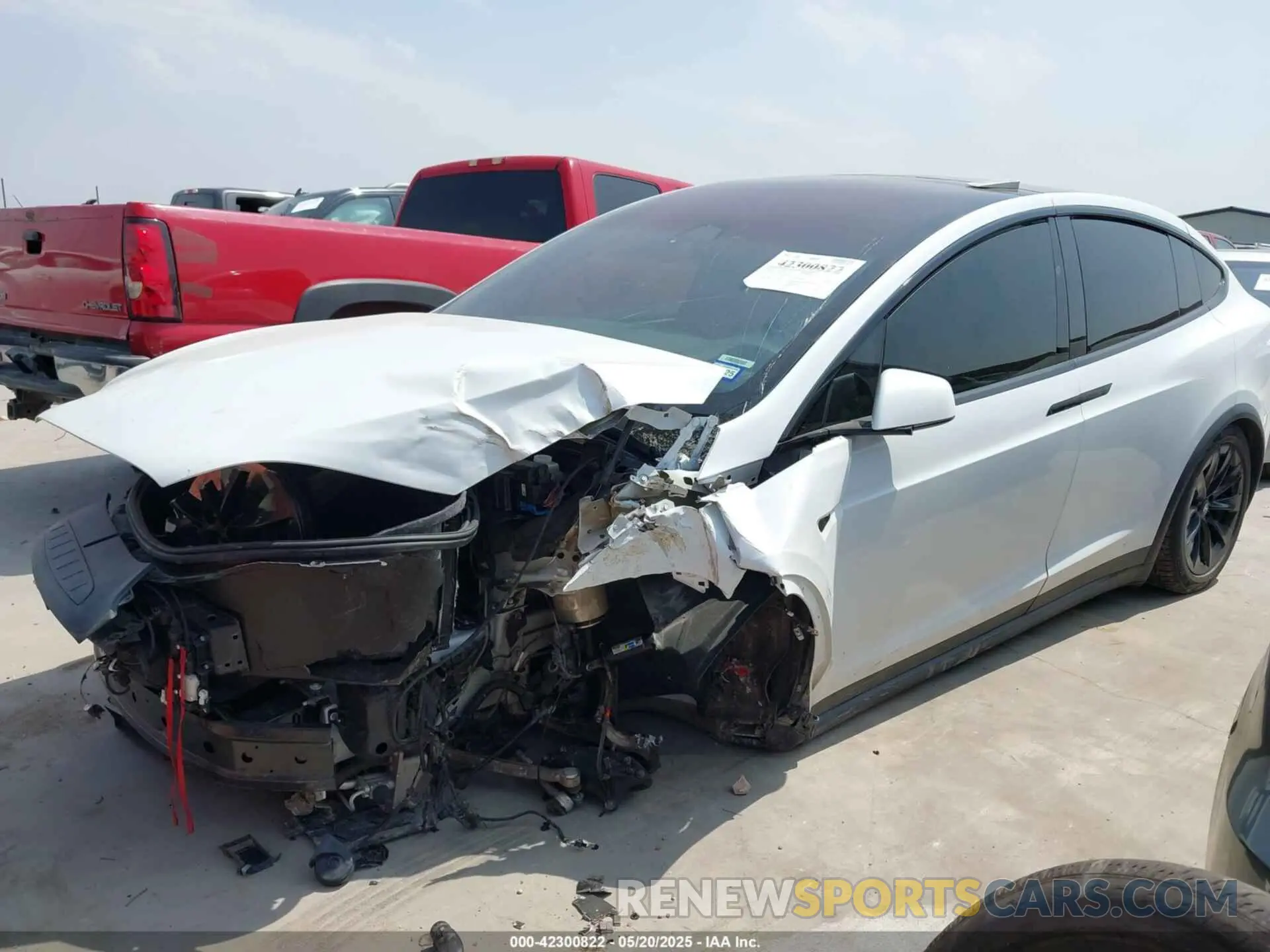 2 Photograph of a damaged car 5YJXCBE29LF302727 TESLA MODEL X 2020