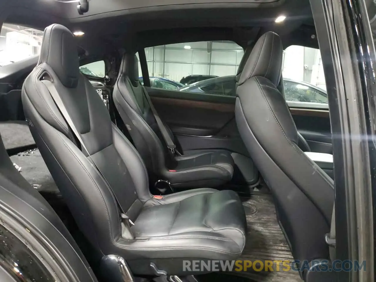 11 Photograph of a damaged car 5YJXCBE29LF303246 TESLA MODEL X 2020