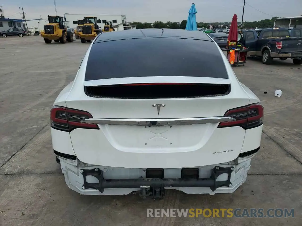 6 Photograph of a damaged car 5YJXCBE2XLF272105 TESLA MODEL X 2020