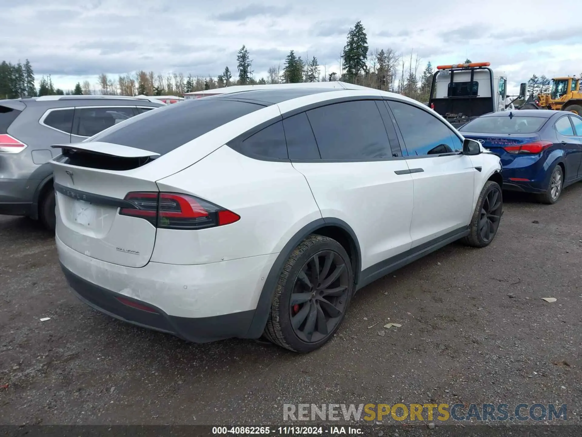 4 Photograph of a damaged car 5YJXCBE43LF216850 TESLA MODEL X 2020