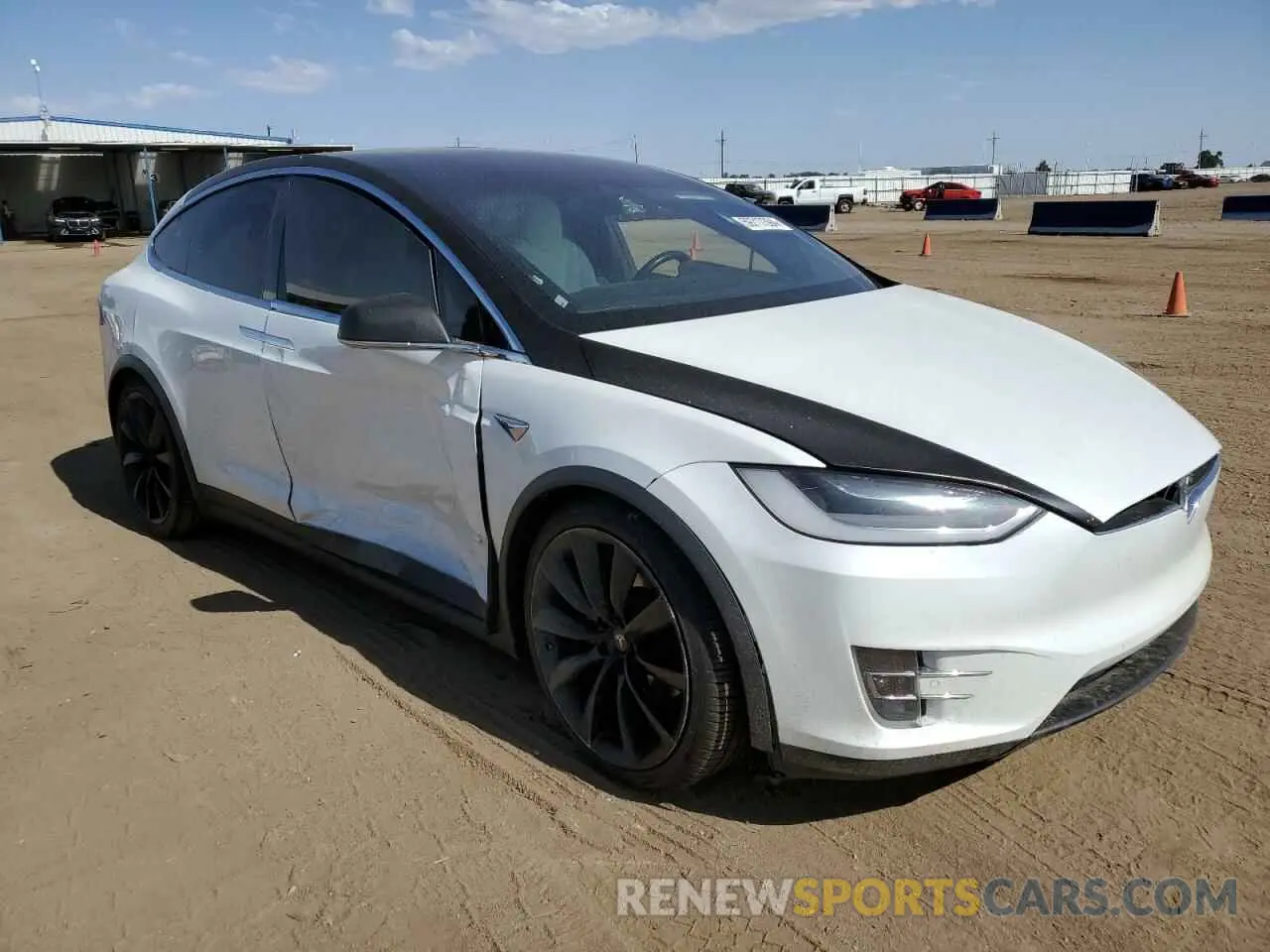 4 Photograph of a damaged car 5YJXCBE43LF279401 TESLA MODEL X 2020