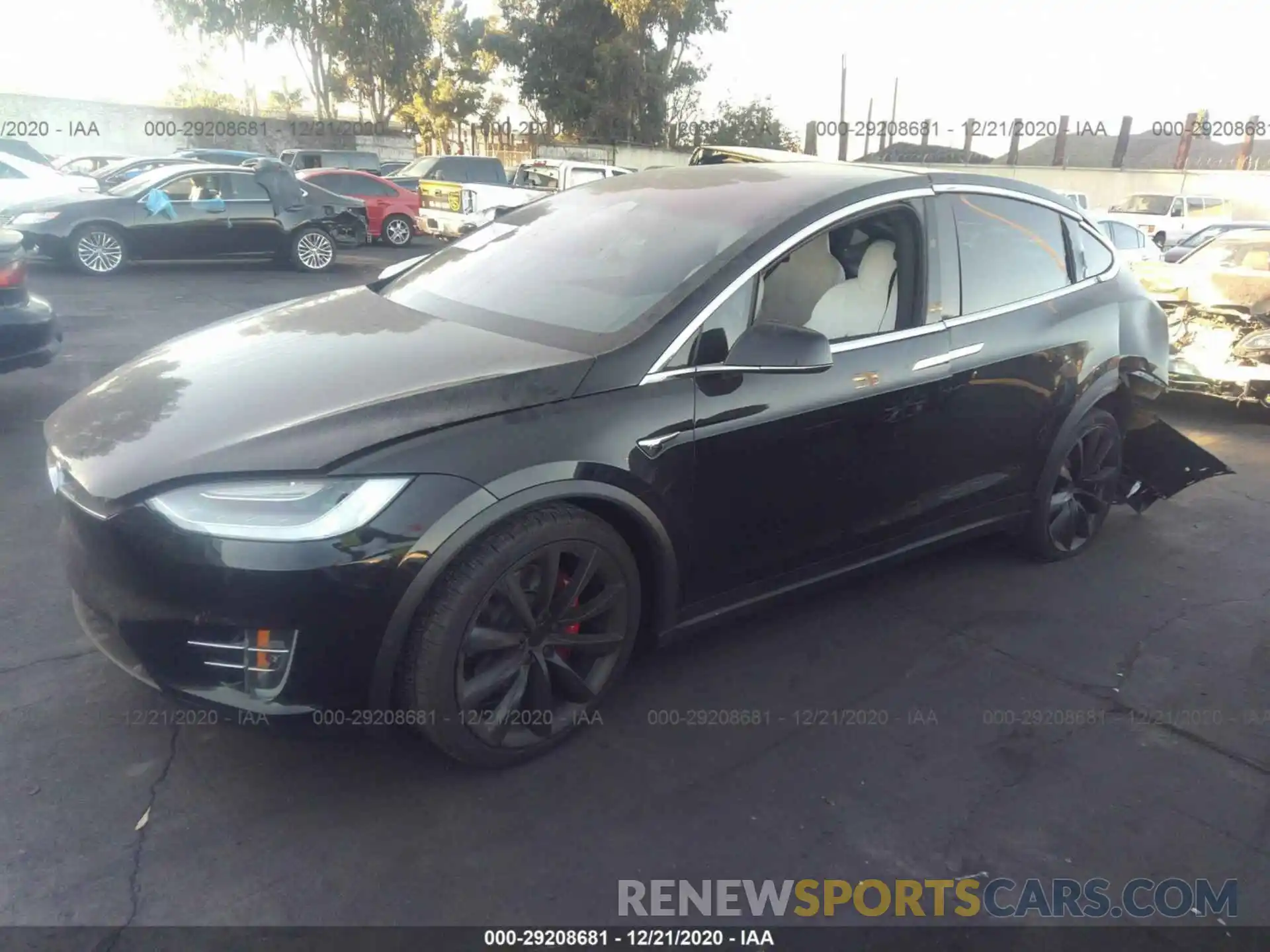 2 Photograph of a damaged car 5YJXCBE45LF243922 TESLA MODEL X 2020