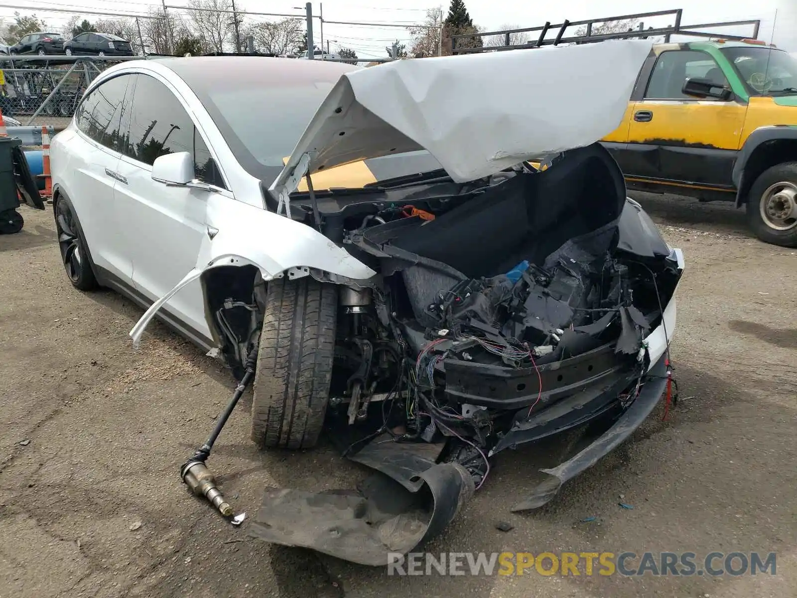 1 Photograph of a damaged car 5YJXCBE47LF301819 TESLA MODEL X 2020