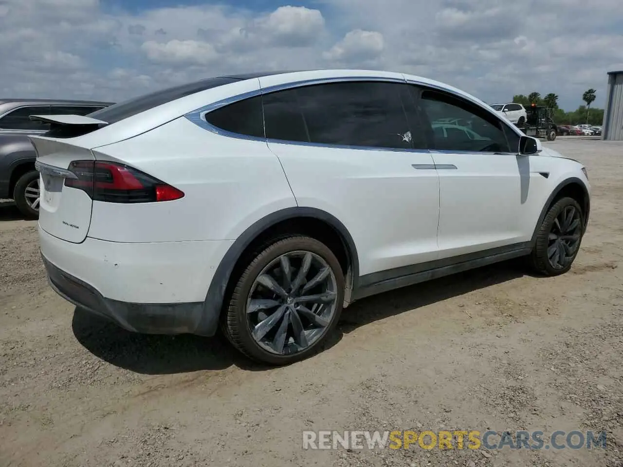 3 Photograph of a damaged car 5YJXCDE20LF303678 TESLA MODEL X 2020