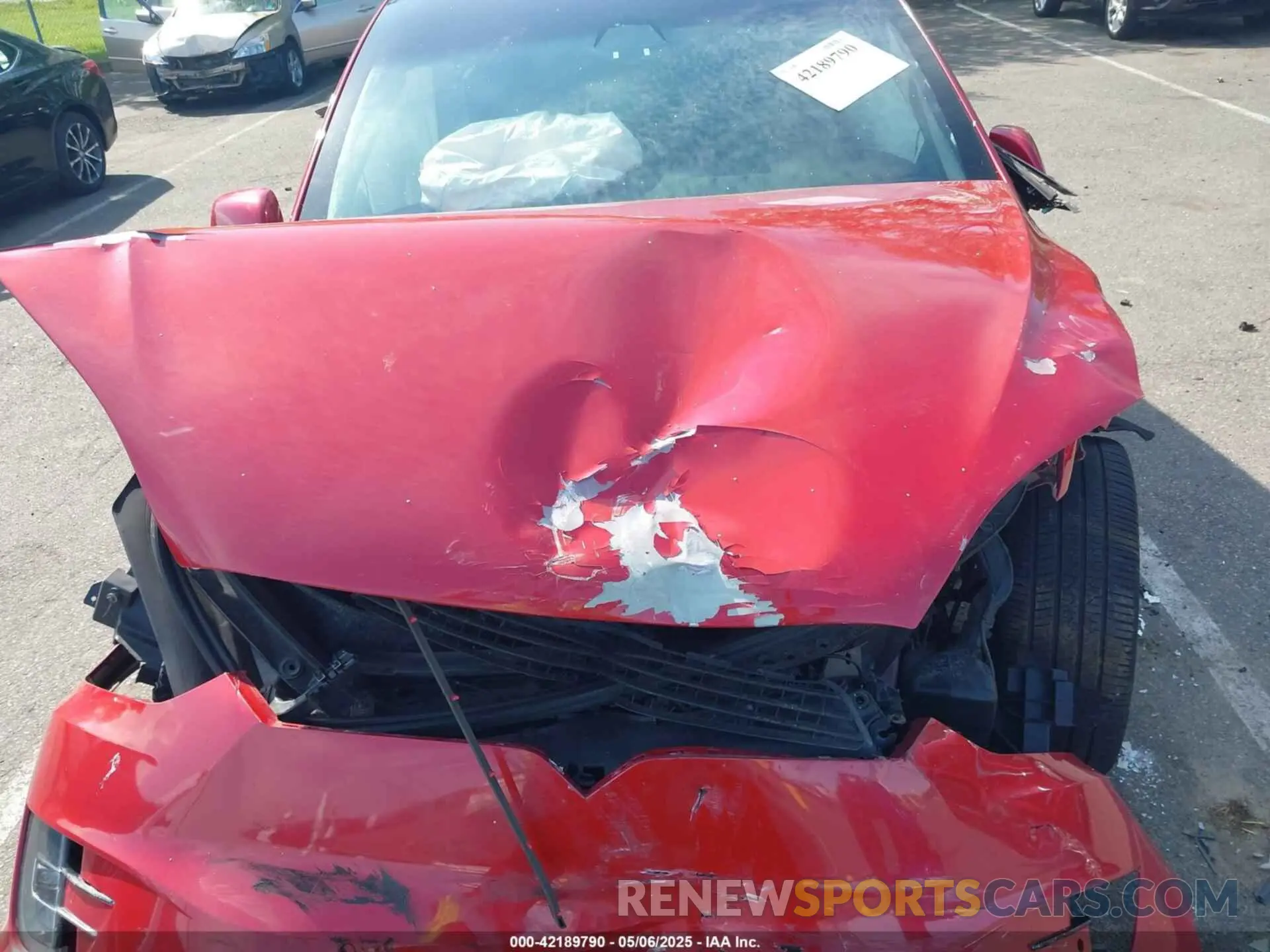 10 Photograph of a damaged car 5YJXCDE22LF266391 TESLA MODEL X 2020