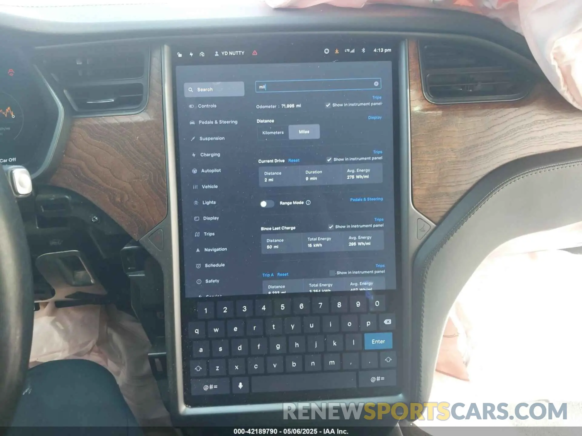 17 Photograph of a damaged car 5YJXCDE22LF266391 TESLA MODEL X 2020