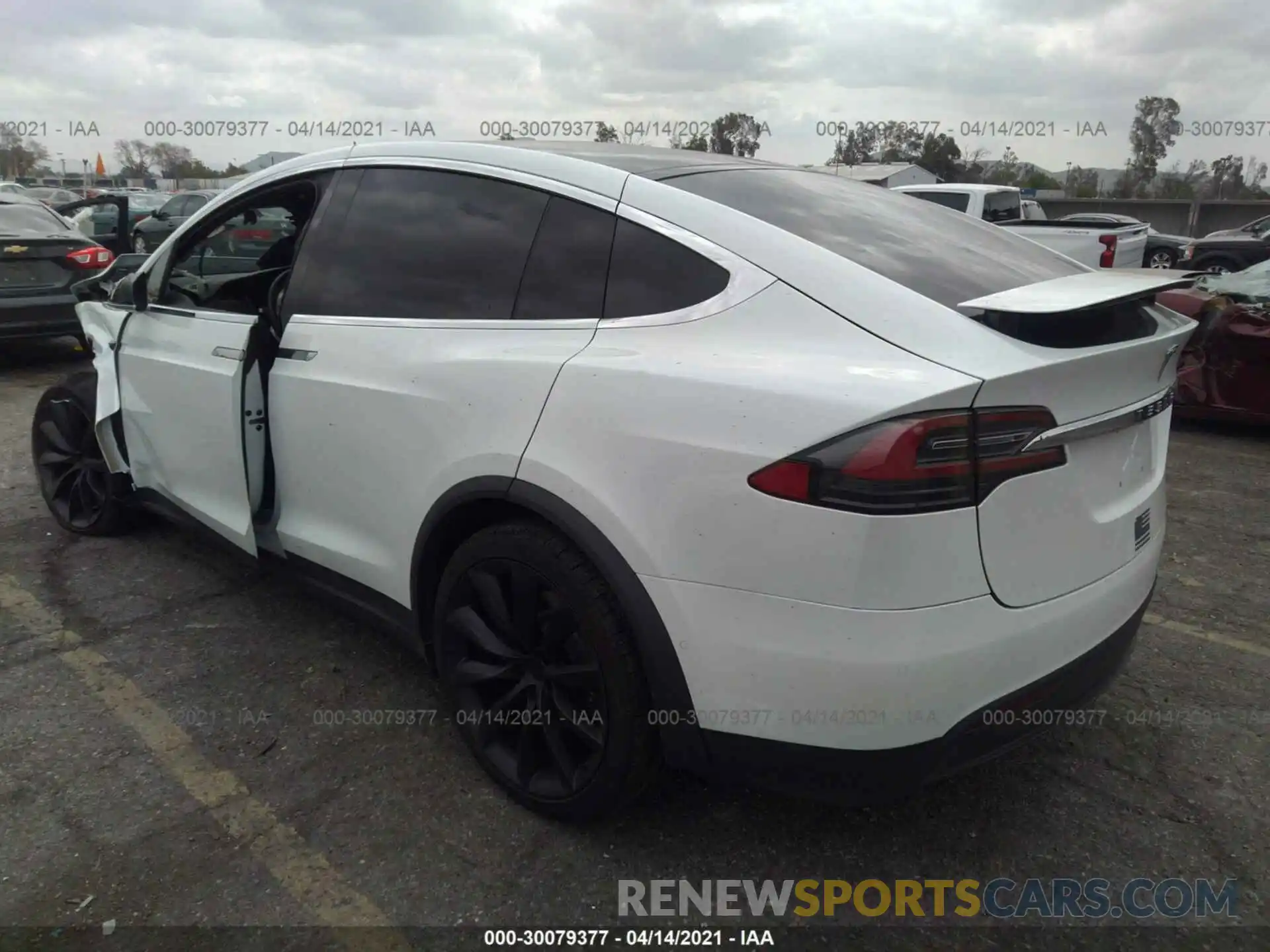 3 Photograph of a damaged car 5YJXCDE22LF285944 TESLA MODEL X 2020