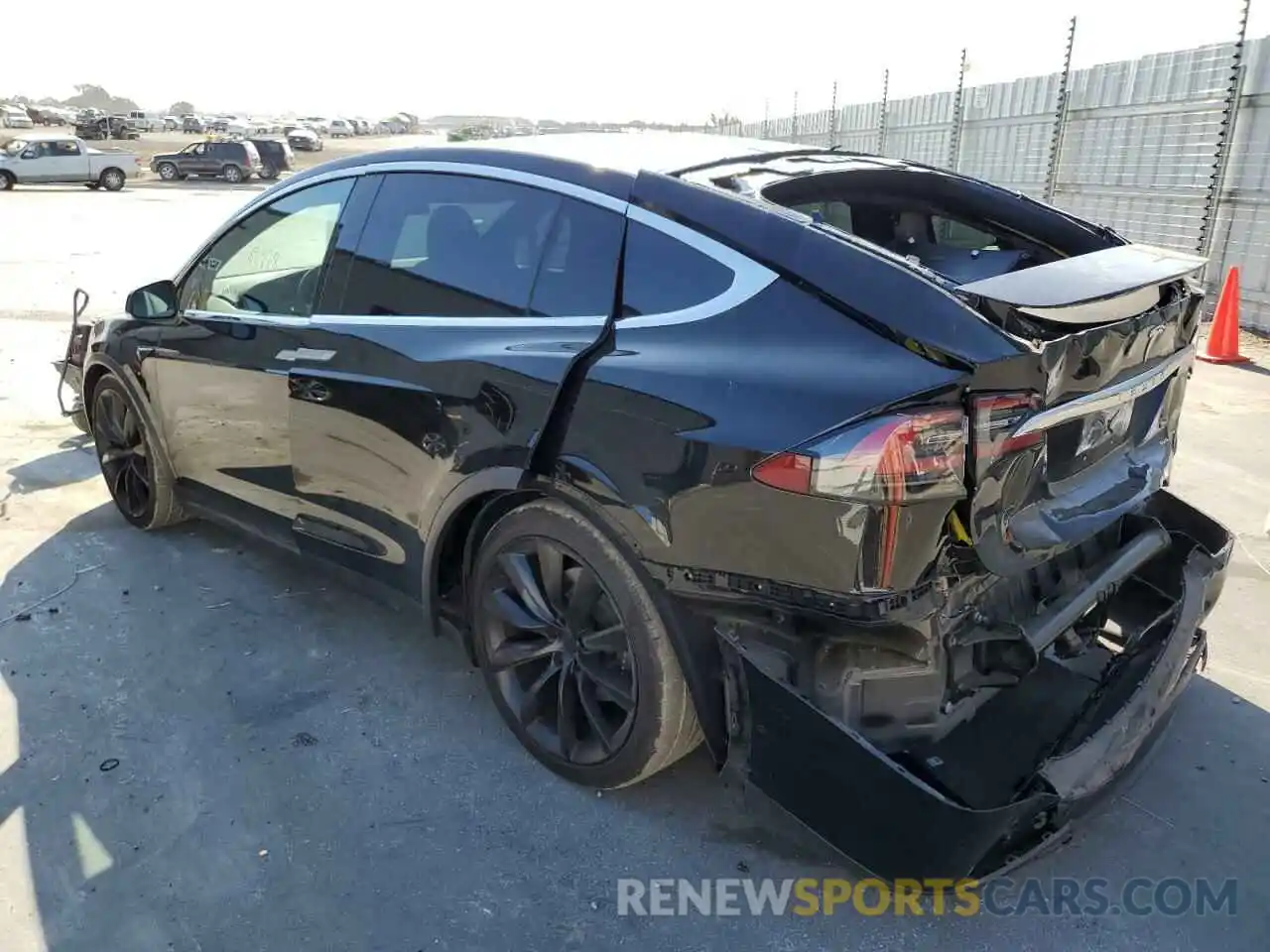 3 Photograph of a damaged car 5YJXCDE22LF296359 TESLA MODEL X 2020