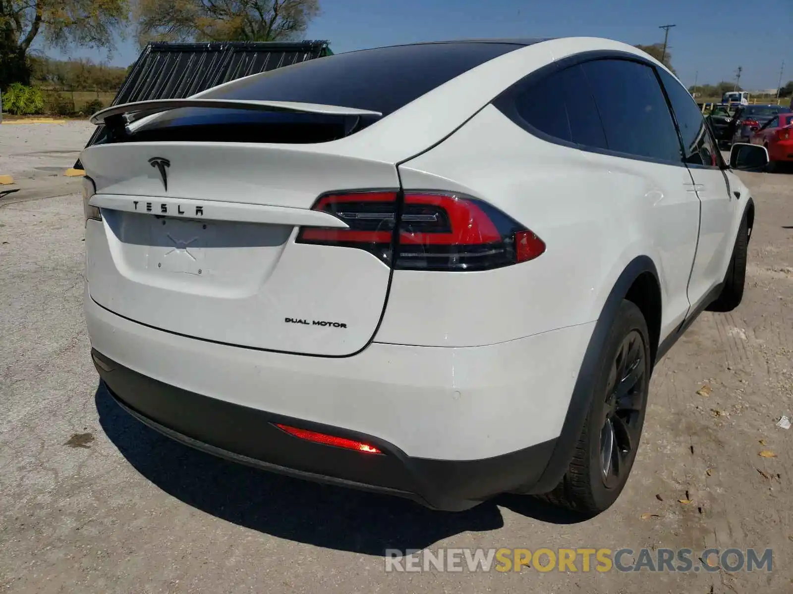 4 Photograph of a damaged car 5YJXCDE23LF242567 TESLA MODEL X 2020