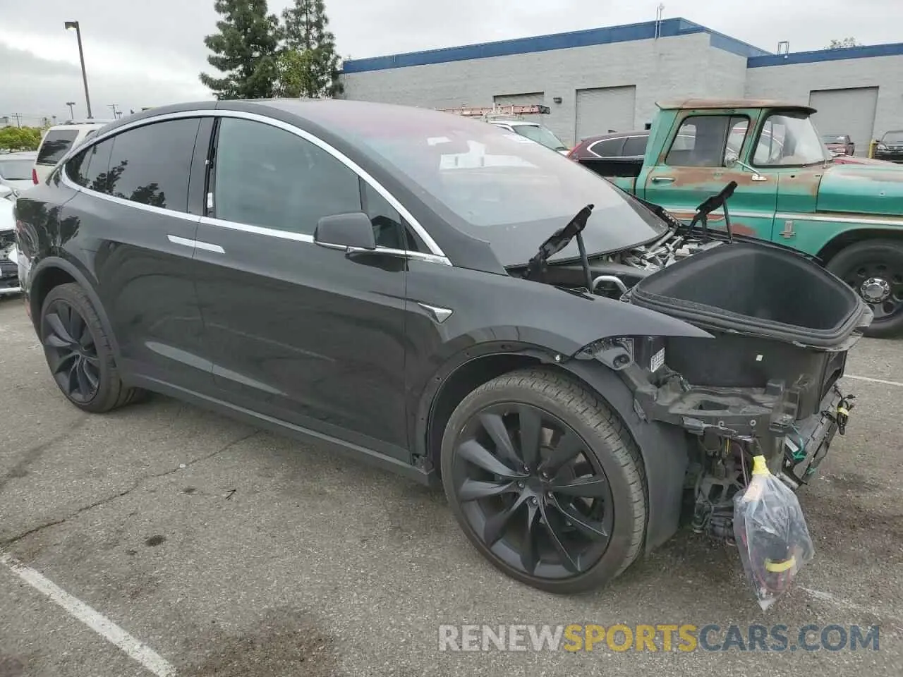 4 Photograph of a damaged car 5YJXCDE23LF248773 TESLA MODEL X 2020