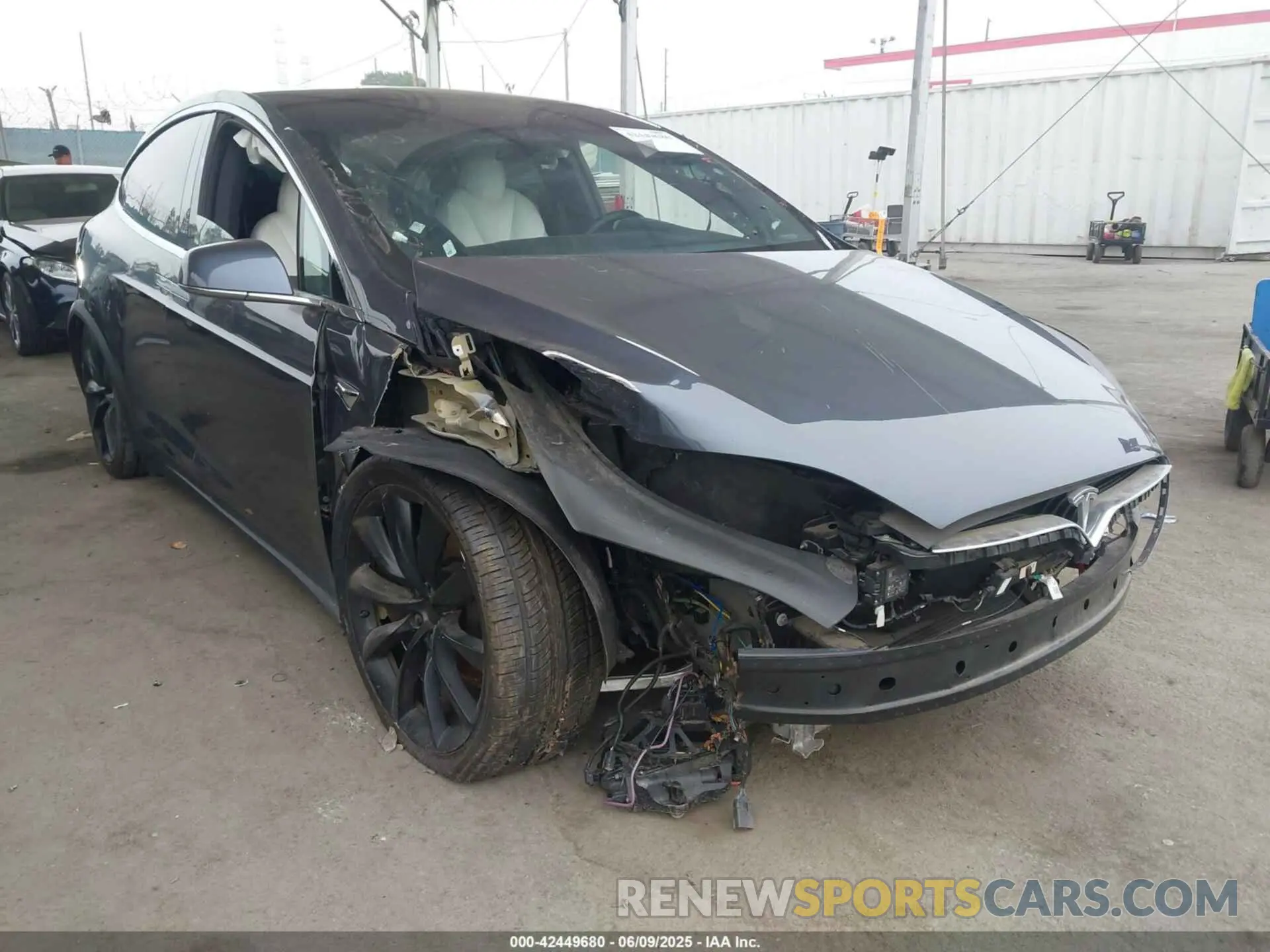 1 Photograph of a damaged car 5YJXCDE23LF270272 TESLA MODEL X 2020