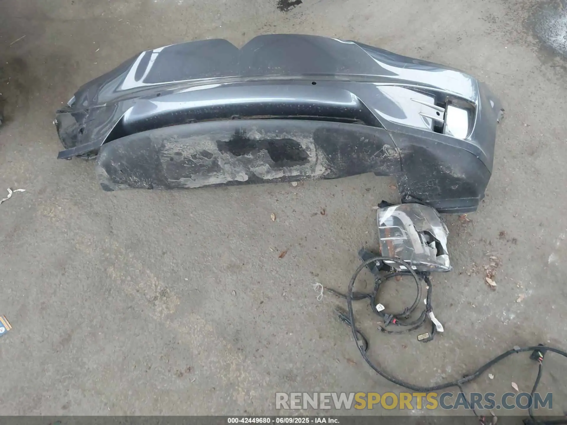 11 Photograph of a damaged car 5YJXCDE23LF270272 TESLA MODEL X 2020