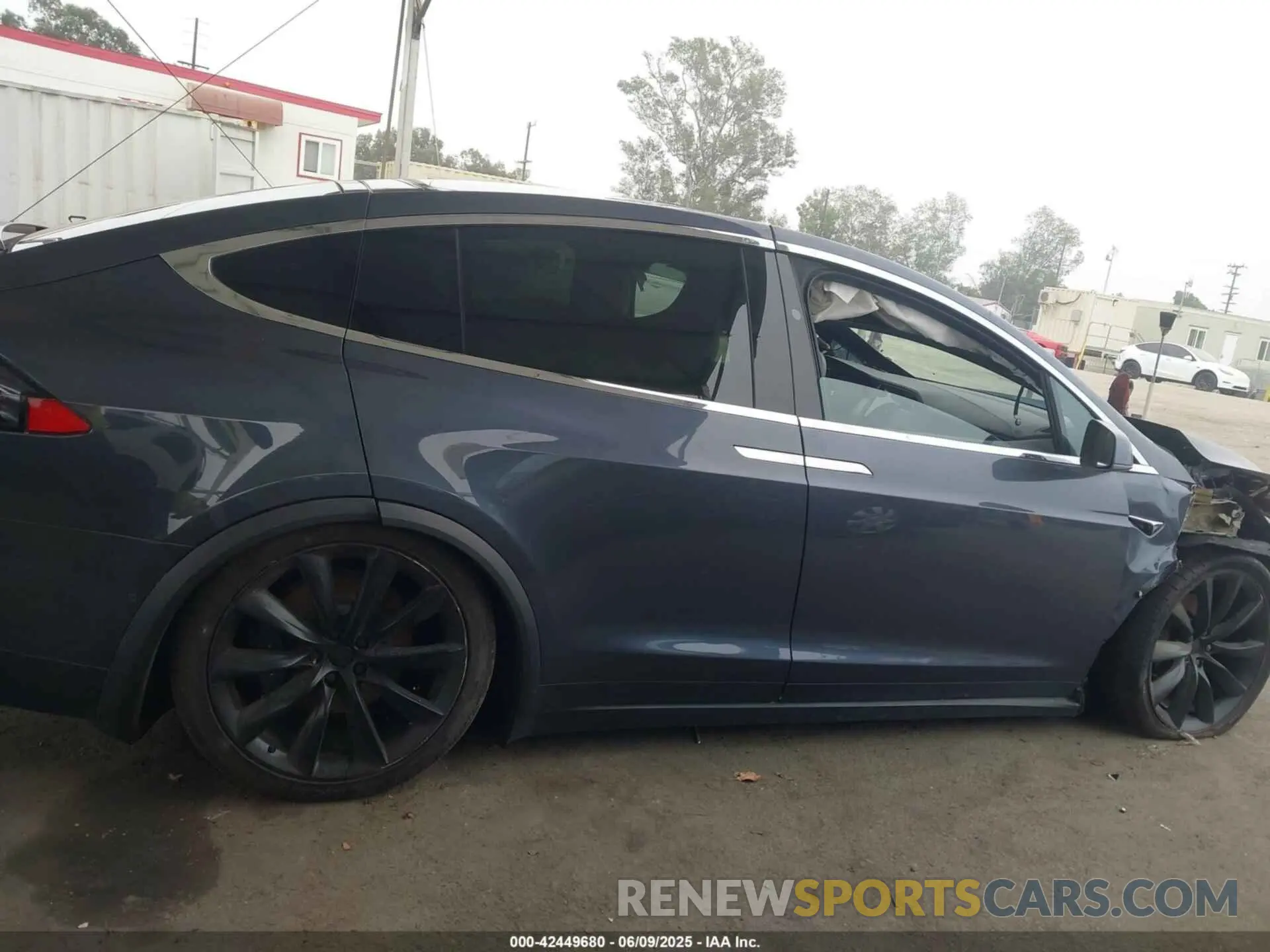 13 Photograph of a damaged car 5YJXCDE23LF270272 TESLA MODEL X 2020