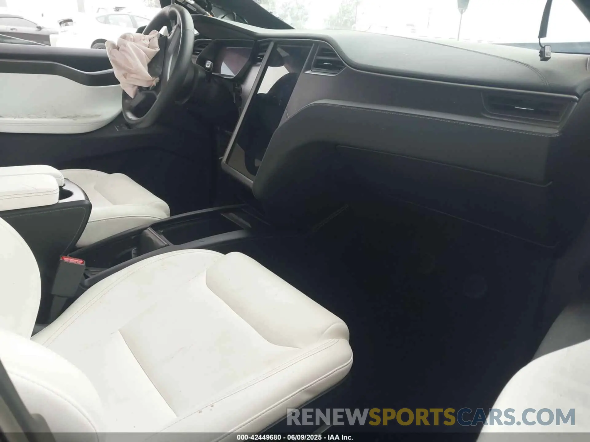 5 Photograph of a damaged car 5YJXCDE23LF270272 TESLA MODEL X 2020