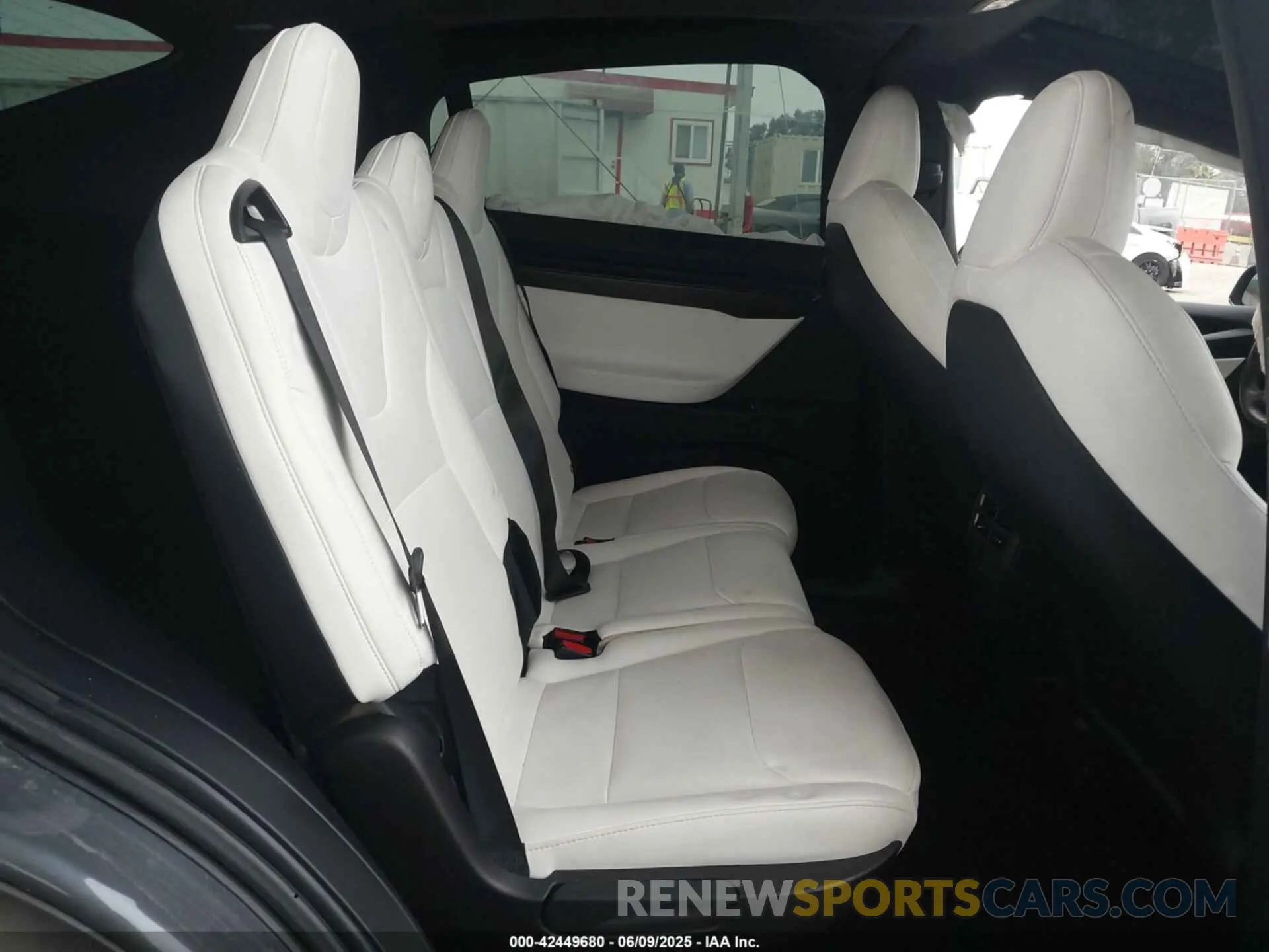 8 Photograph of a damaged car 5YJXCDE23LF270272 TESLA MODEL X 2020