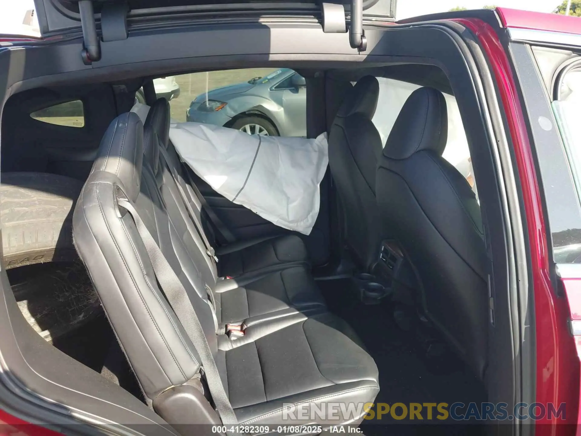 7 Photograph of a damaged car 5YJXCDE24LF233215 TESLA MODEL X 2020