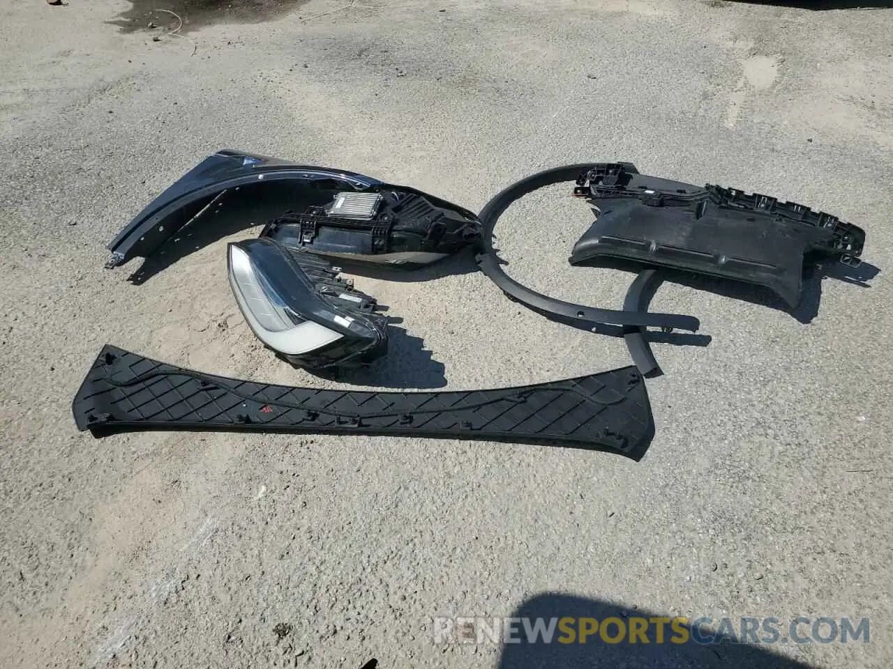 12 Photograph of a damaged car 5YJXCDE24LF250063 TESLA MODEL X 2020