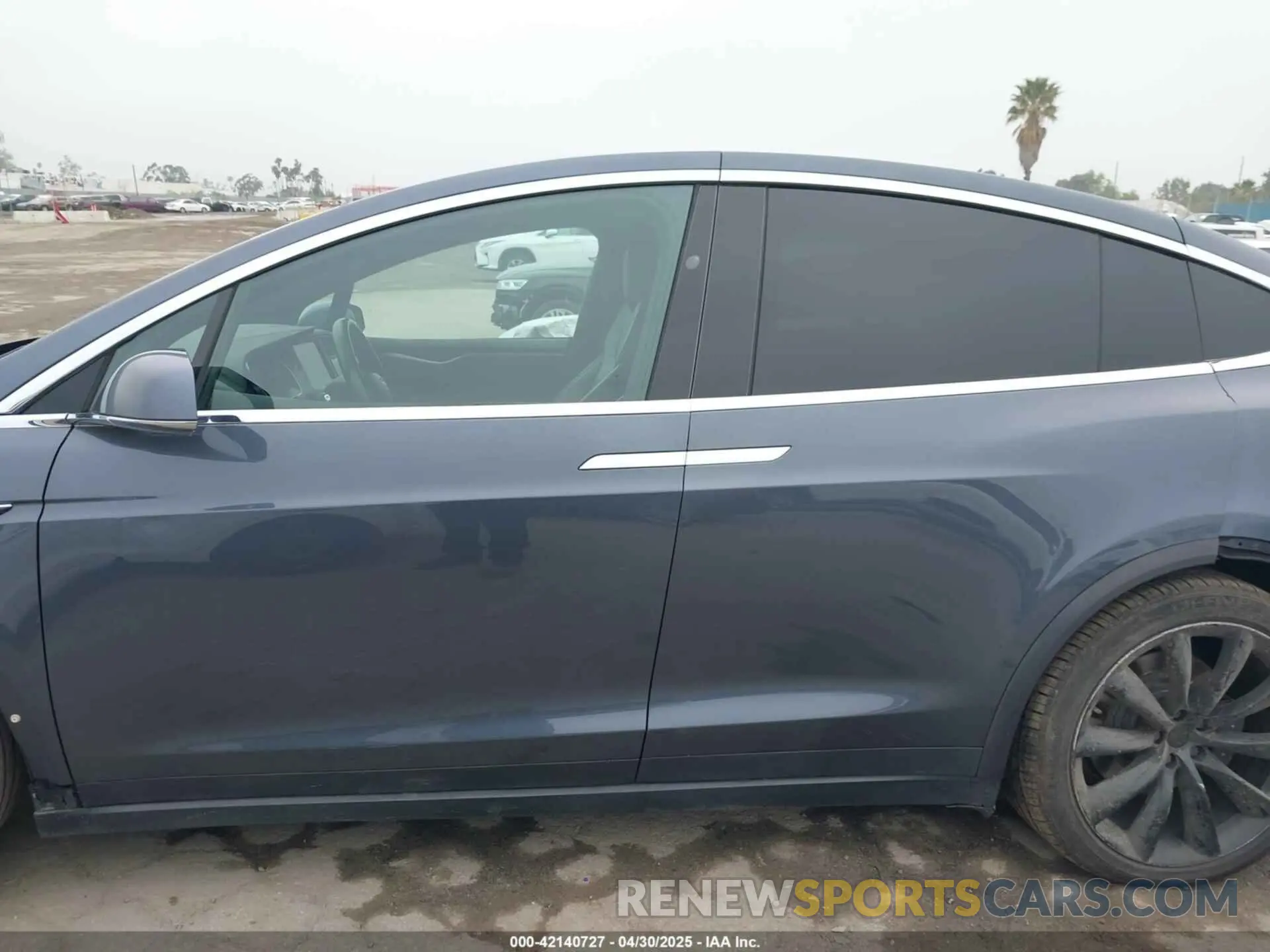 14 Photograph of a damaged car 5YJXCDE26LF233958 TESLA MODEL X 2020