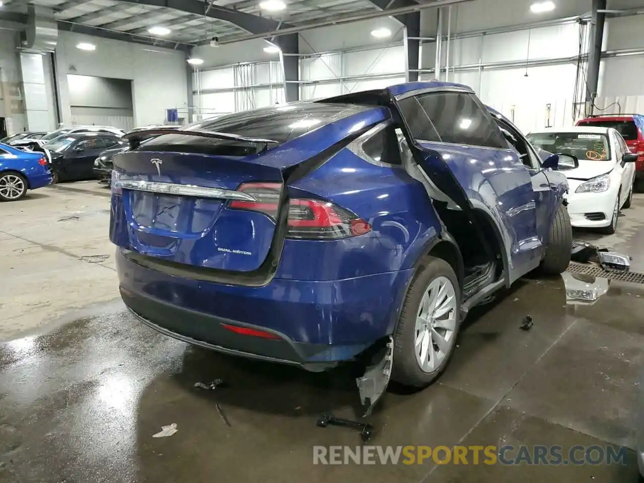 4 Photograph of a damaged car 5YJXCDE27LF232897 TESLA MODEL X 2020