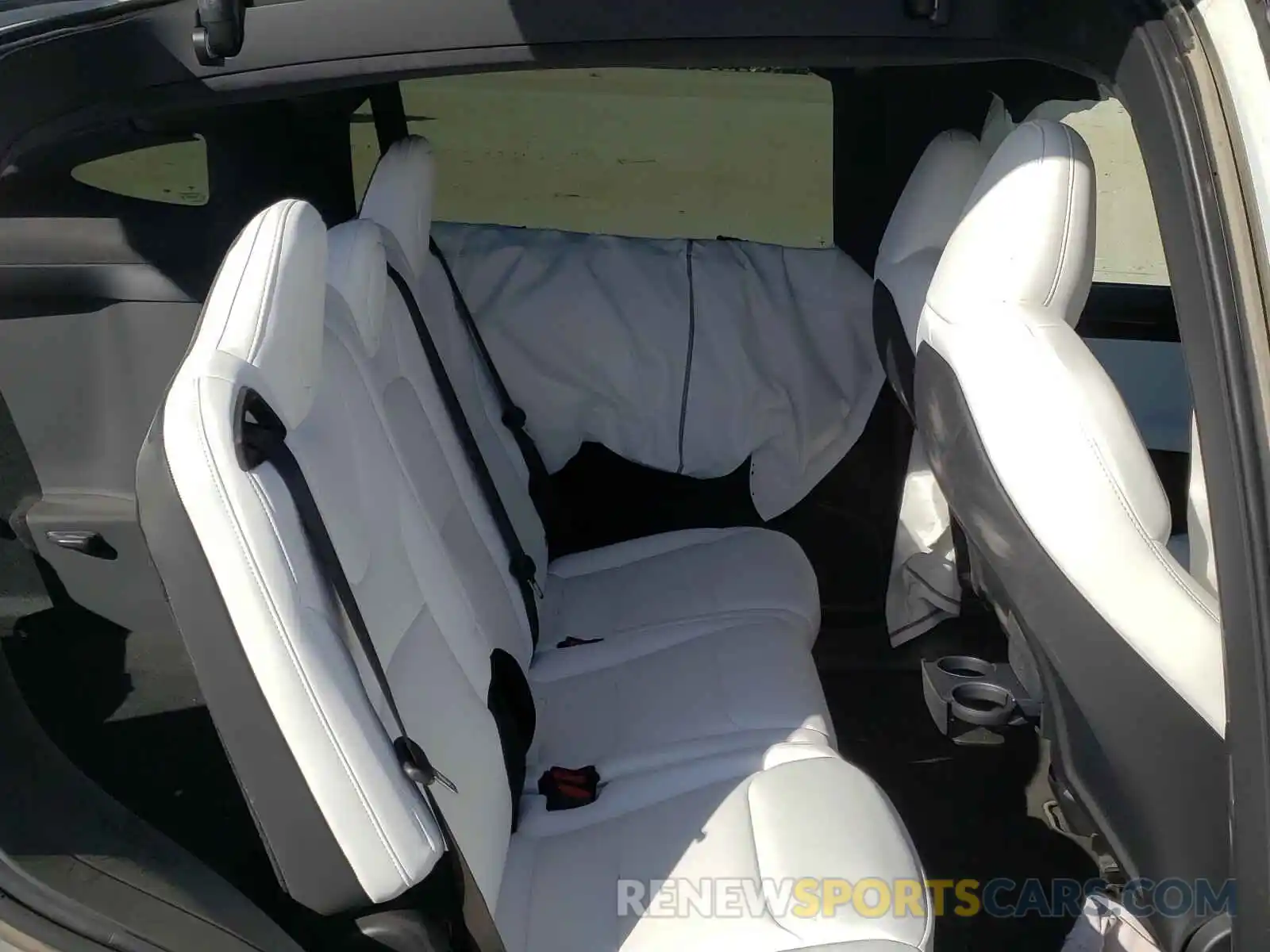 6 Photograph of a damaged car 5YJXCDE27LF303256 TESLA MODEL X 2020