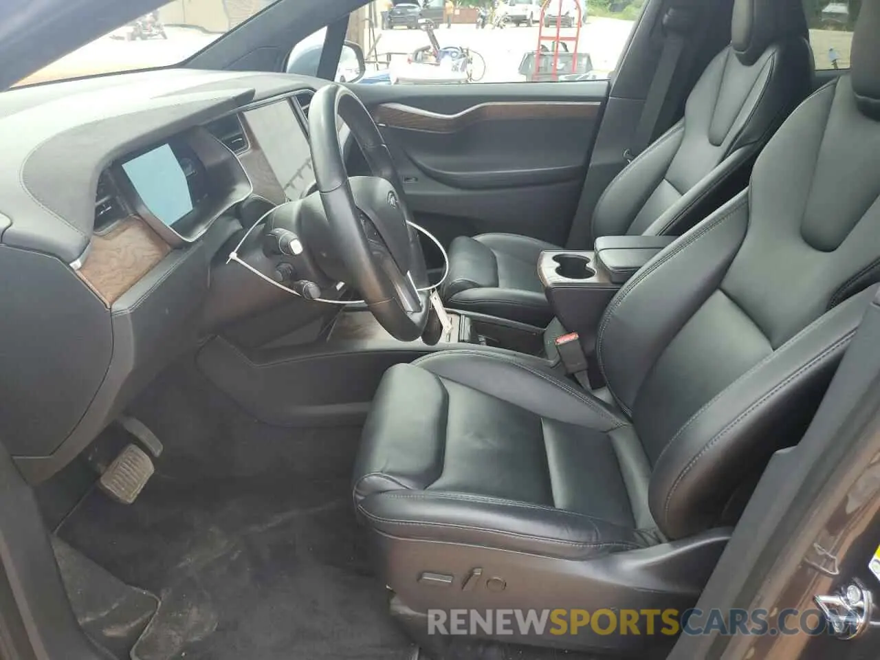 7 Photograph of a damaged car 5YJXCDE27LF305816 TESLA MODEL X 2020