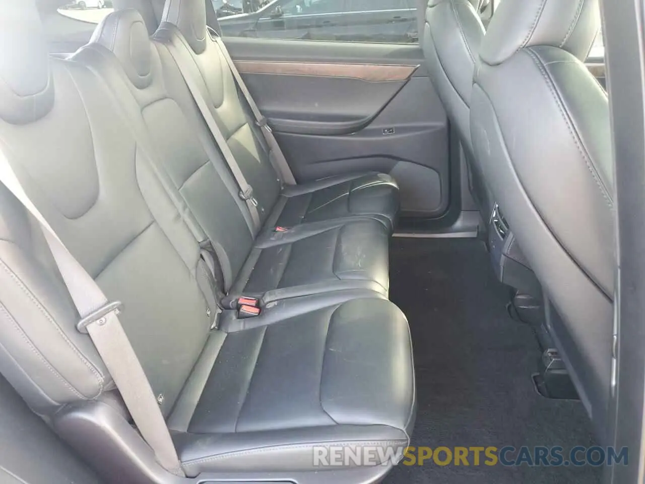 11 Photograph of a damaged car 5YJXCDE28LF297743 TESLA MODEL X 2020
