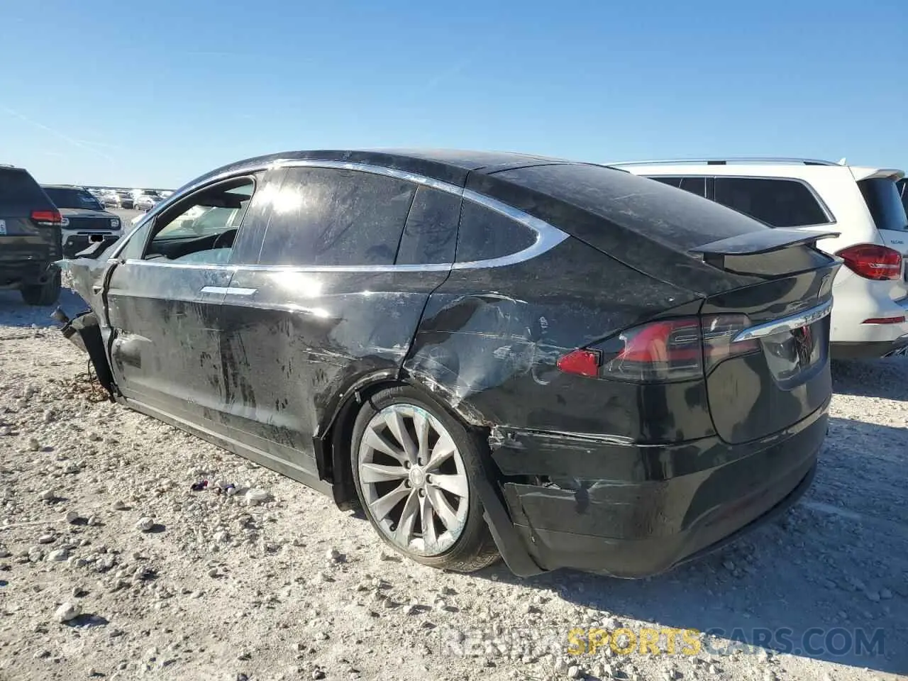 2 Photograph of a damaged car 5YJXCDE2XLF238113 TESLA MODEL X 2020