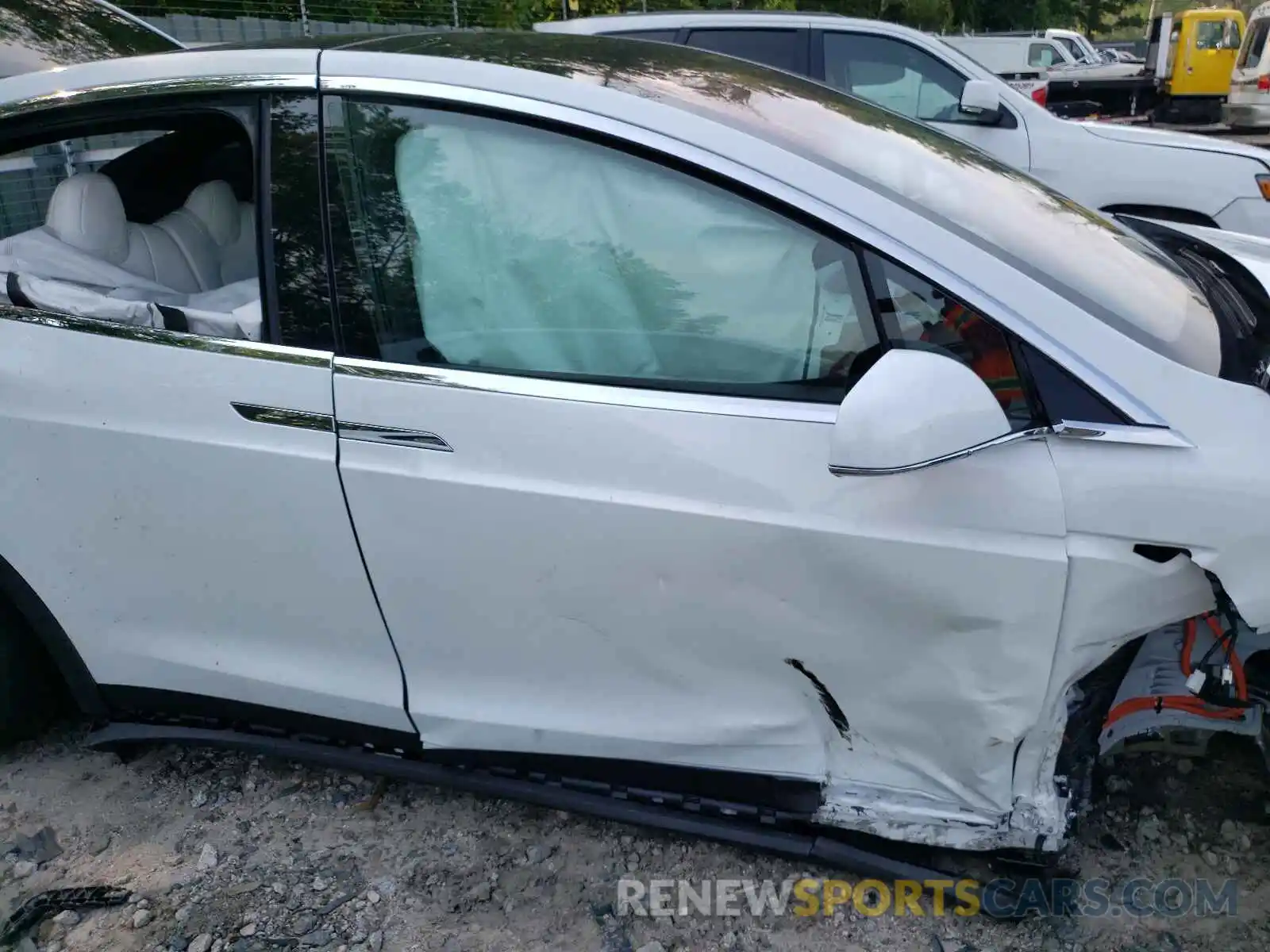 5 Photograph of a damaged car 5YJXCDE2XLF263903 TESLA MODEL X 2020