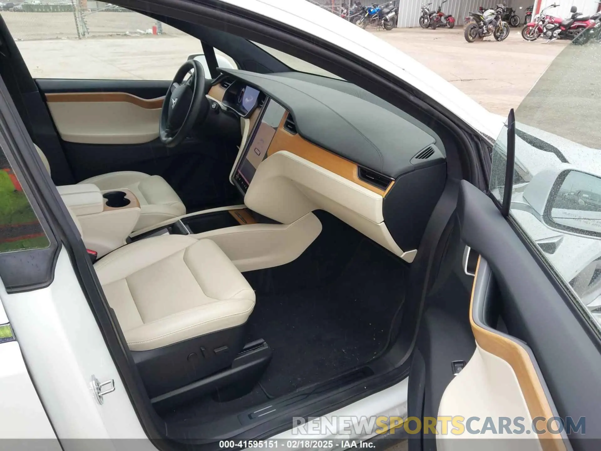 5 Photograph of a damaged car 5YJXCDE2XLF284847 TESLA MODEL X 2020