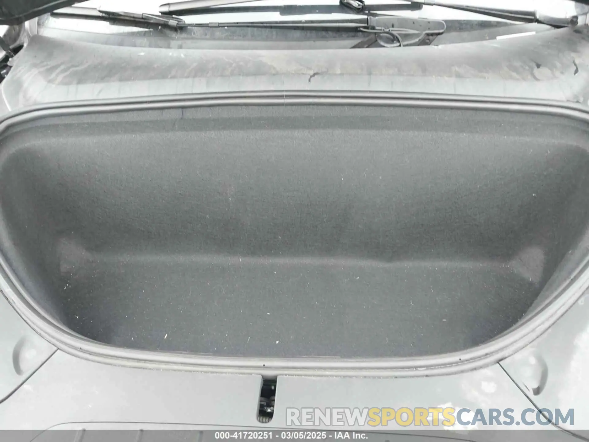 10 Photograph of a damaged car 5YJXCDE40LF263023 TESLA MODEL X 2020