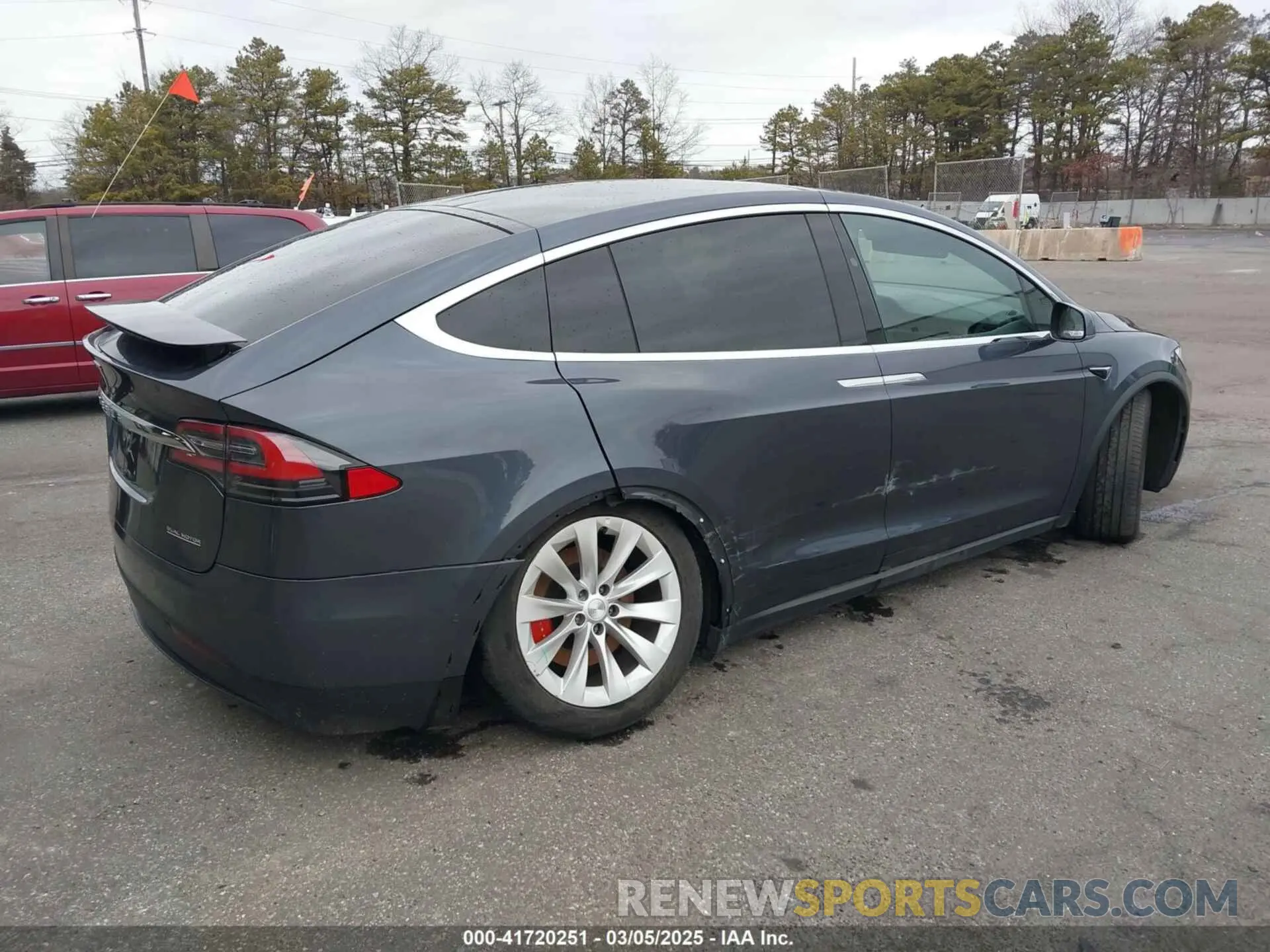4 Photograph of a damaged car 5YJXCDE40LF263023 TESLA MODEL X 2020
