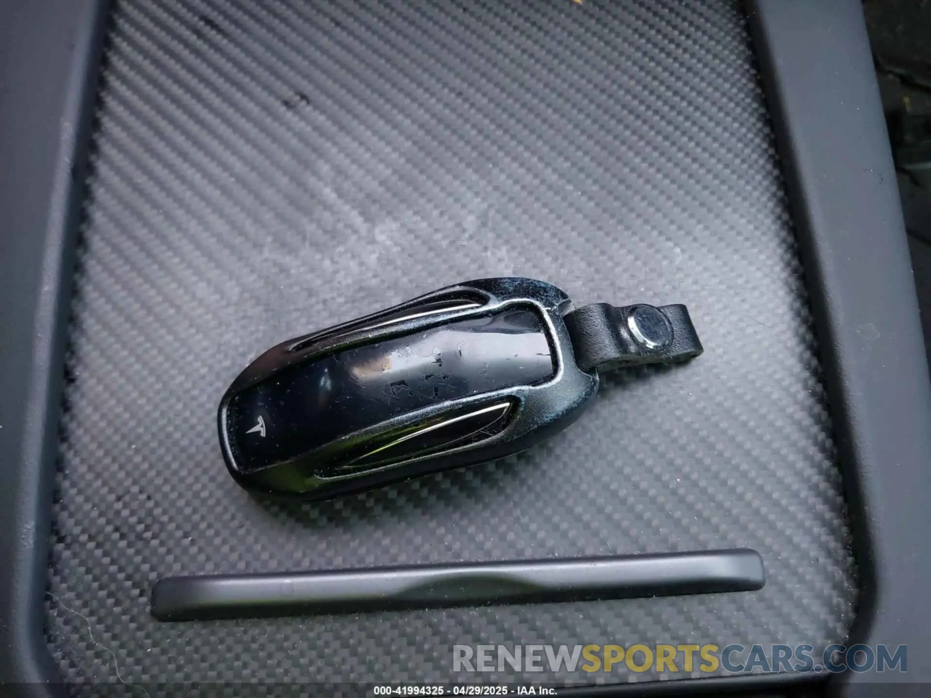 11 Photograph of a damaged car 5YJXCDE41LF243959 TESLA MODEL X 2020