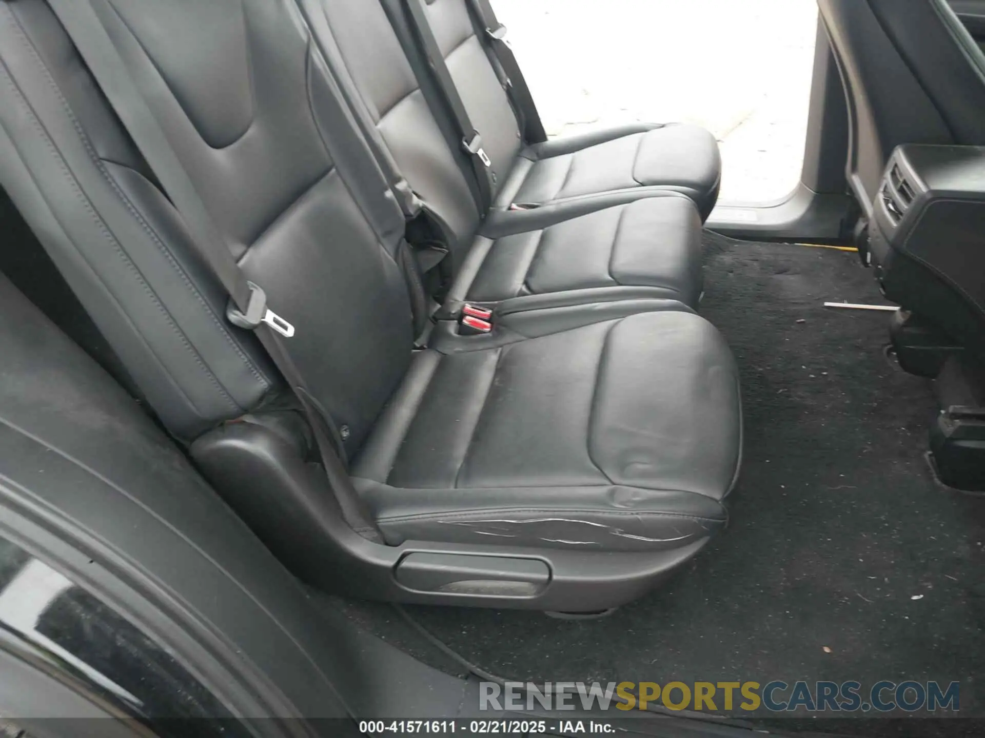 8 Photograph of a damaged car 5YJXCDE43LF301540 TESLA MODEL X 2020