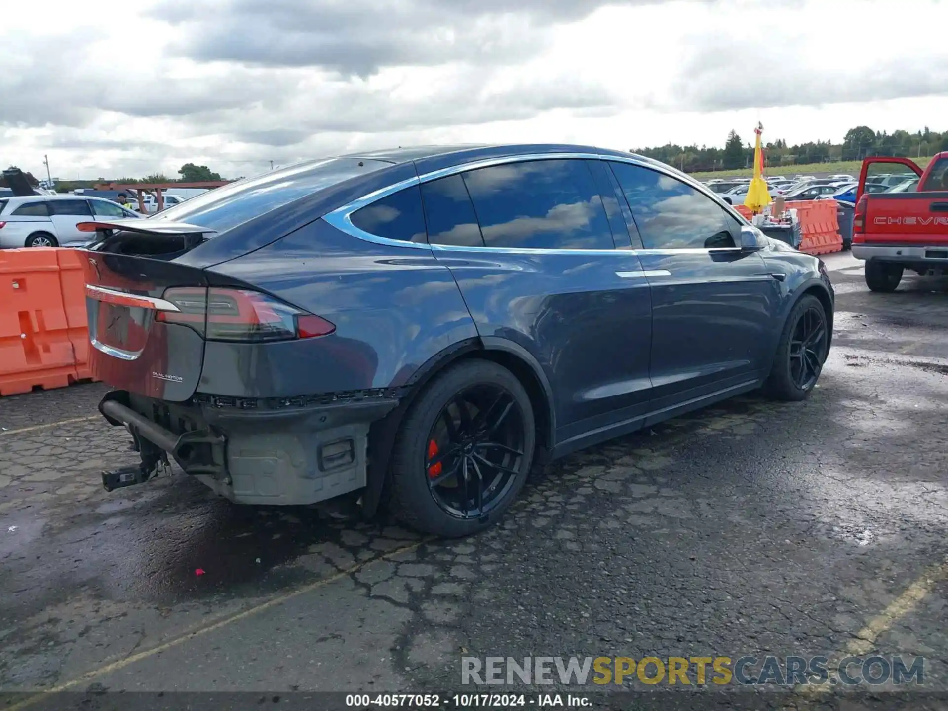 4 Photograph of a damaged car 5YJXCDE44LF261551 TESLA MODEL X 2020