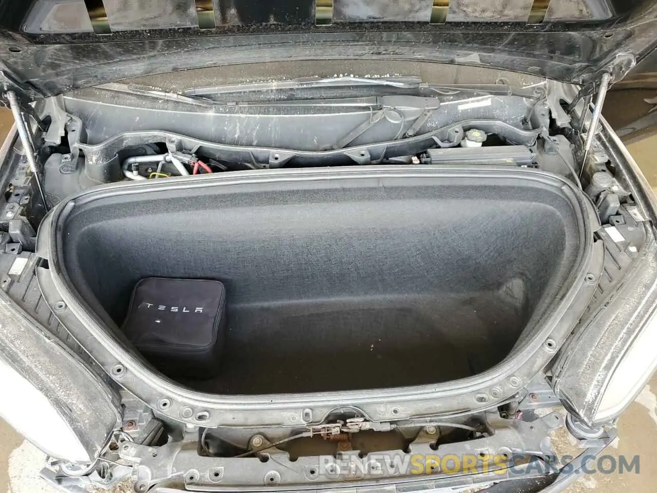 12 Photograph of a damaged car 5YJXCDE46LF231757 TESLA MODEL X 2020