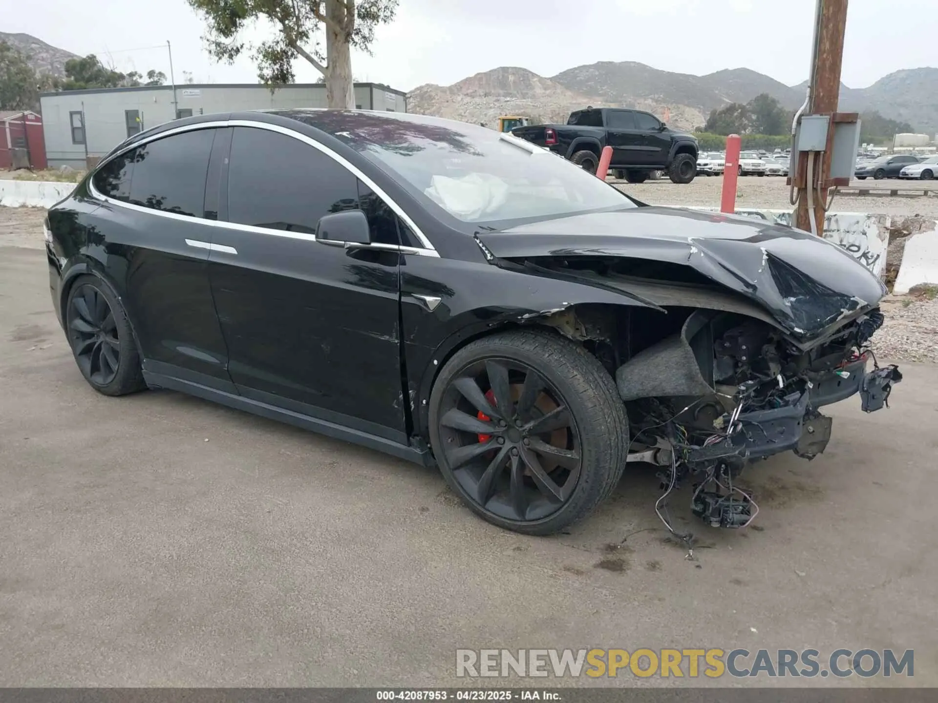 1 Photograph of a damaged car 5YJXCDE4XLF296255 TESLA MODEL X 2020
