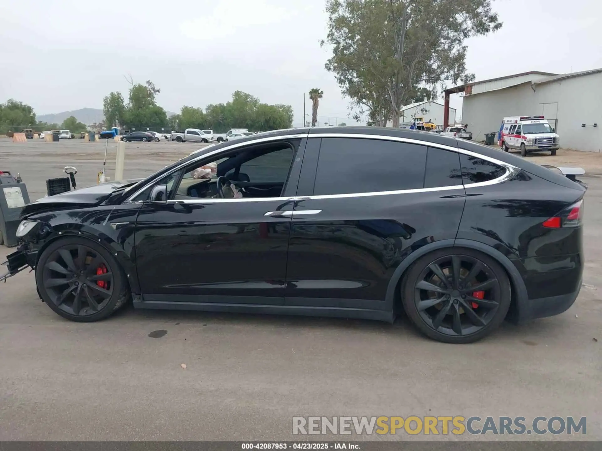 13 Photograph of a damaged car 5YJXCDE4XLF296255 TESLA MODEL X 2020