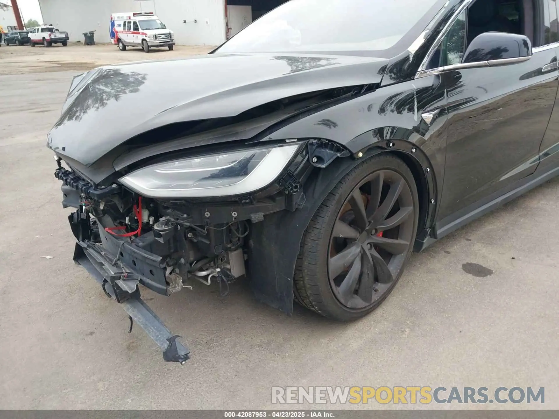 19 Photograph of a damaged car 5YJXCDE4XLF296255 TESLA MODEL X 2020
