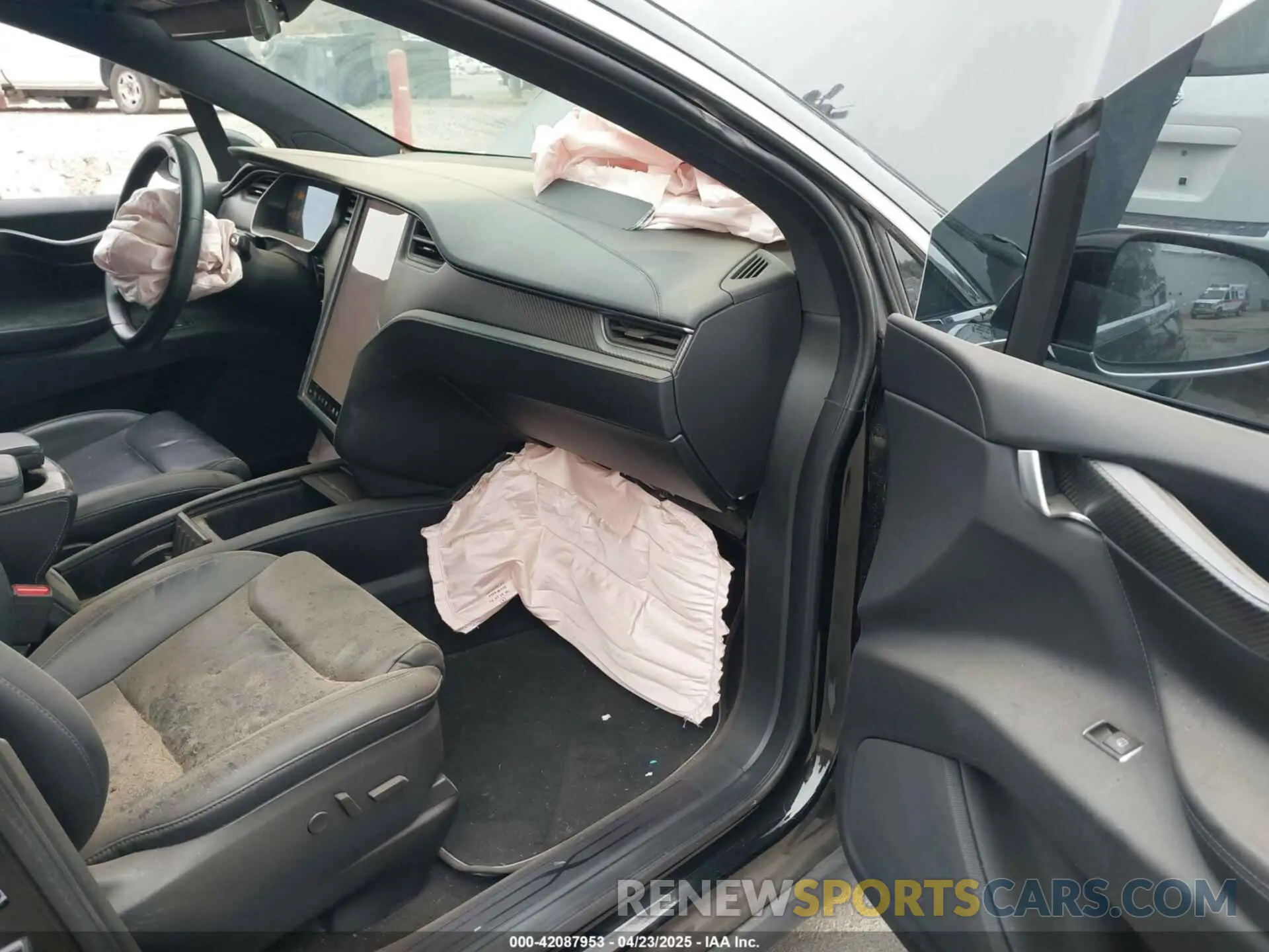 5 Photograph of a damaged car 5YJXCDE4XLF296255 TESLA MODEL X 2020