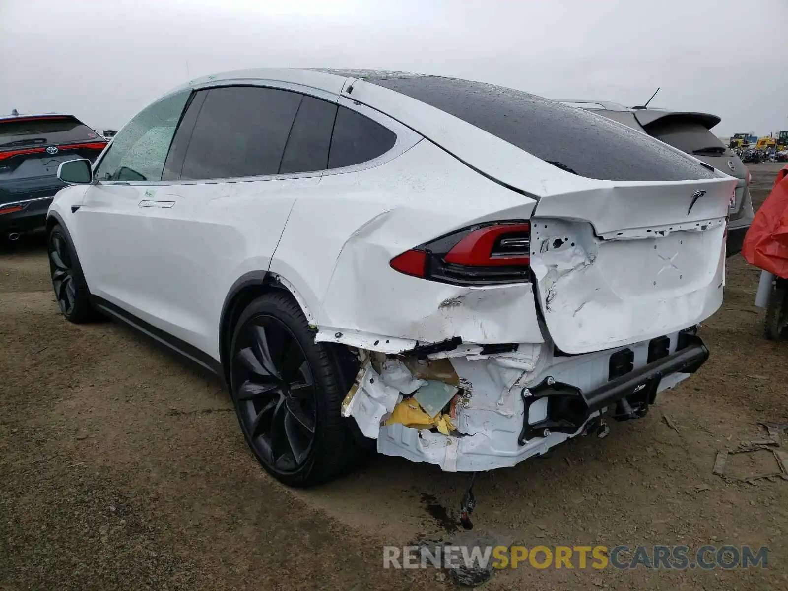 3 Photograph of a damaged car 5YJXCAE22MF324032 TESLA MODEL X 2021