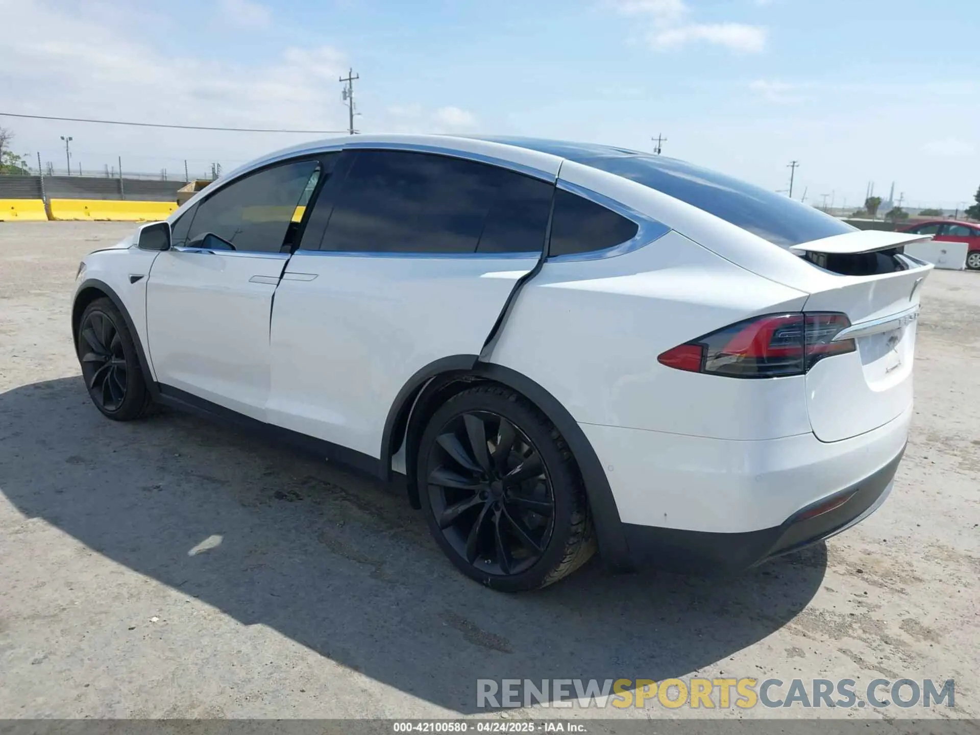 3 Photograph of a damaged car 5YJXCBE23MF321243 TESLA MODEL X 2021