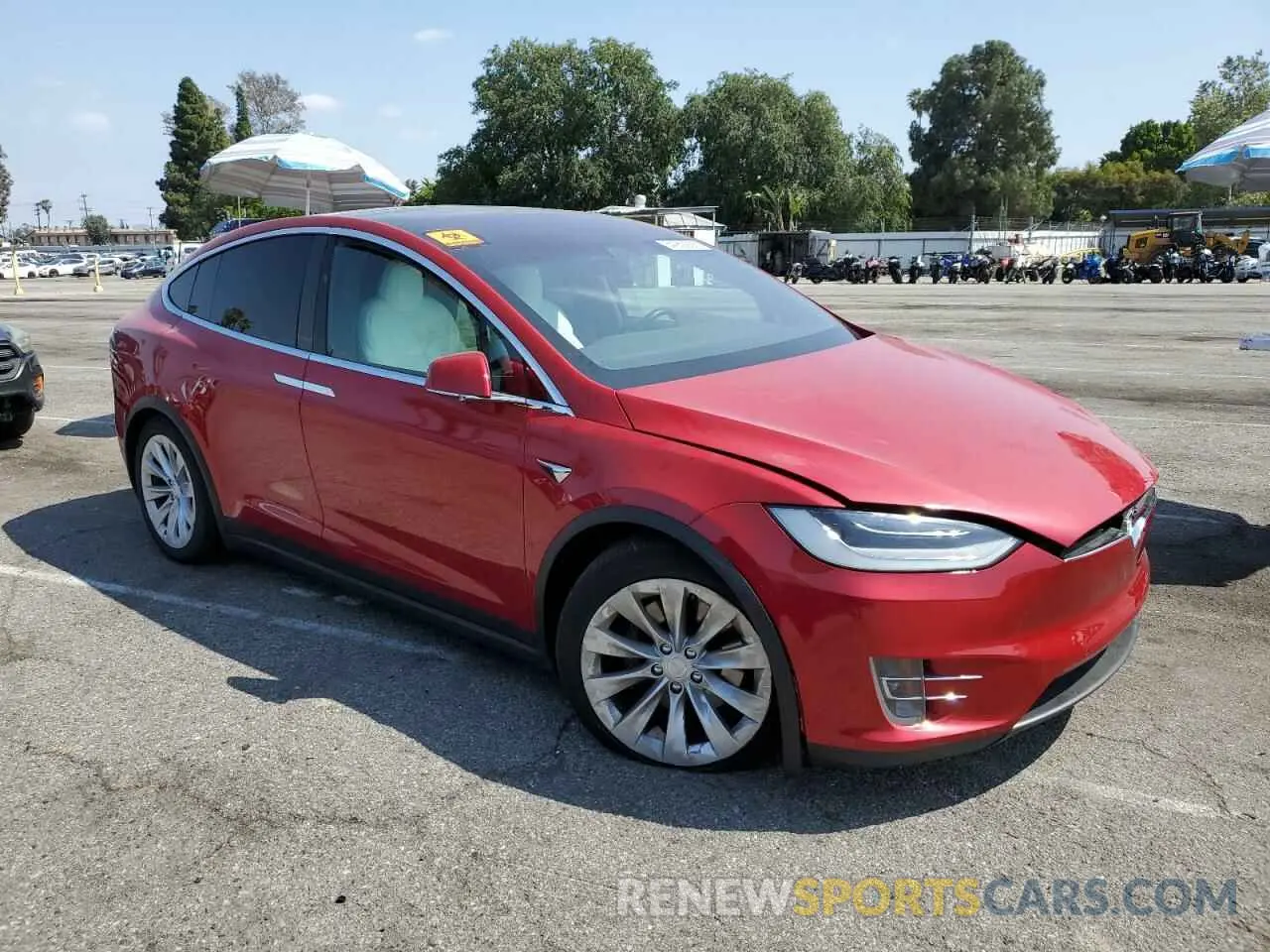 4 Photograph of a damaged car 5YJXCBE29MF325197 TESLA MODEL X 2021