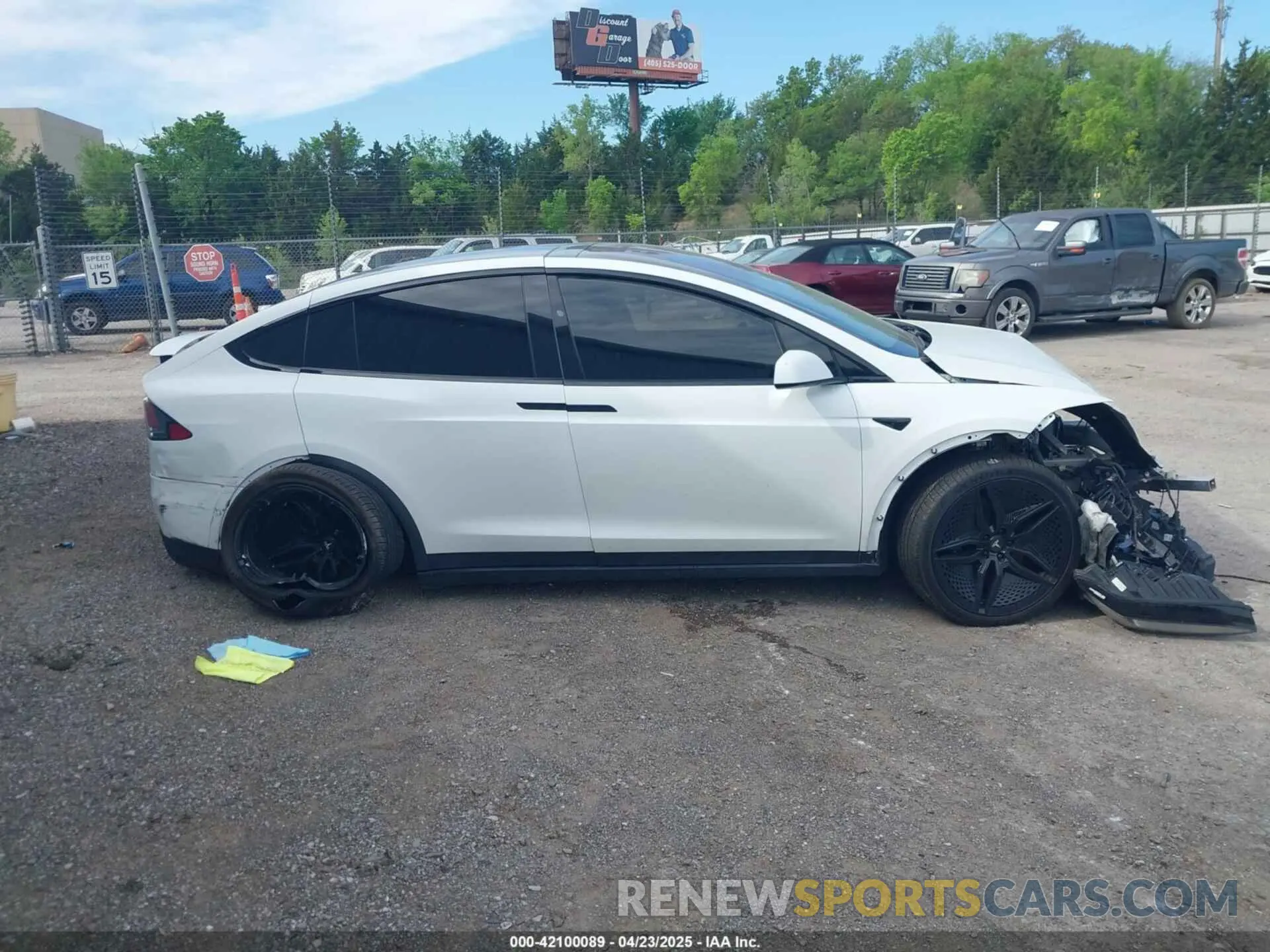 13 Photograph of a damaged car 5YJXCBE51MF326418 TESLA MODEL X 2021