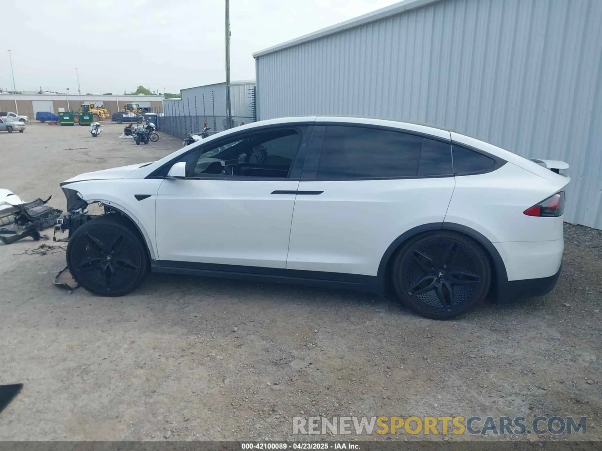 14 Photograph of a damaged car 5YJXCBE51MF326418 TESLA MODEL X 2021
