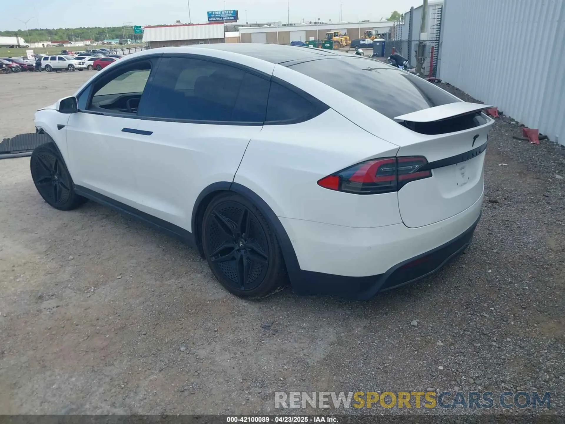 3 Photograph of a damaged car 5YJXCBE51MF326418 TESLA MODEL X 2021