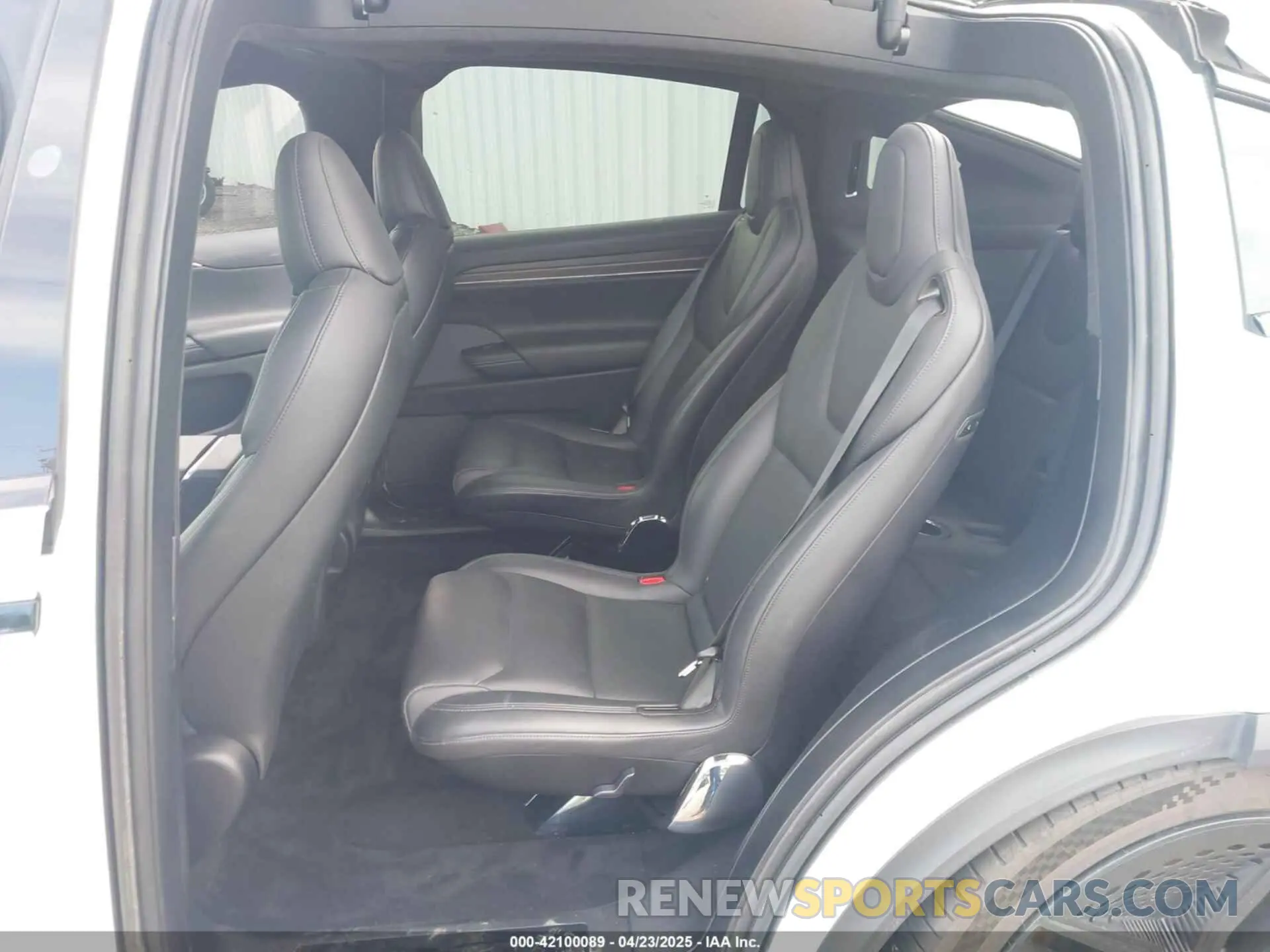 8 Photograph of a damaged car 5YJXCBE51MF326418 TESLA MODEL X 2021