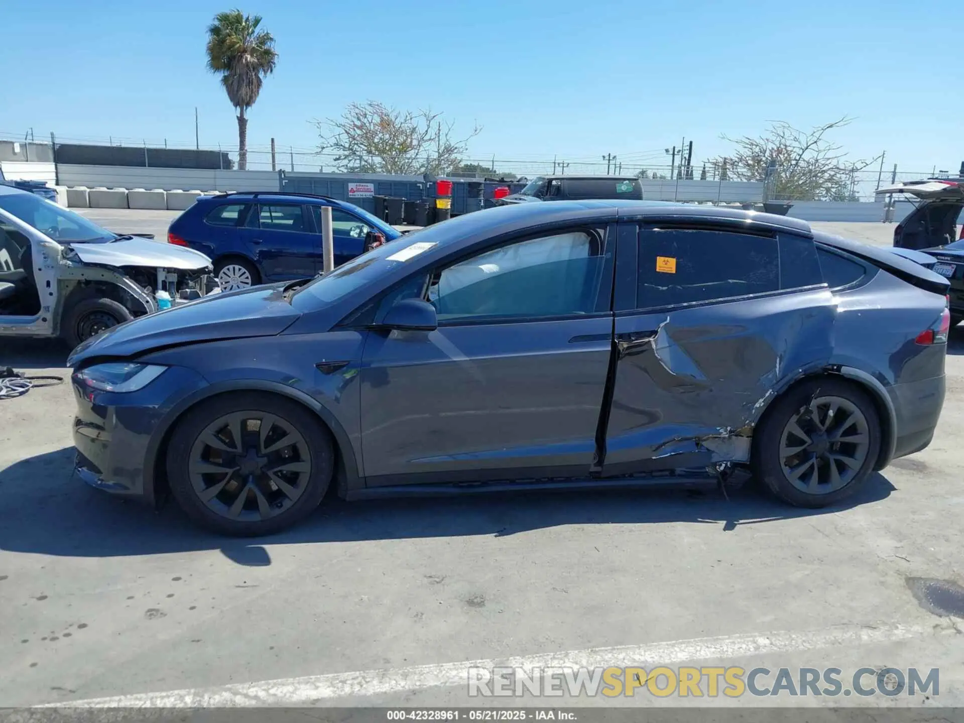 13 Photograph of a damaged car 5YJXCBE57MF327492 TESLA MODEL X 2021